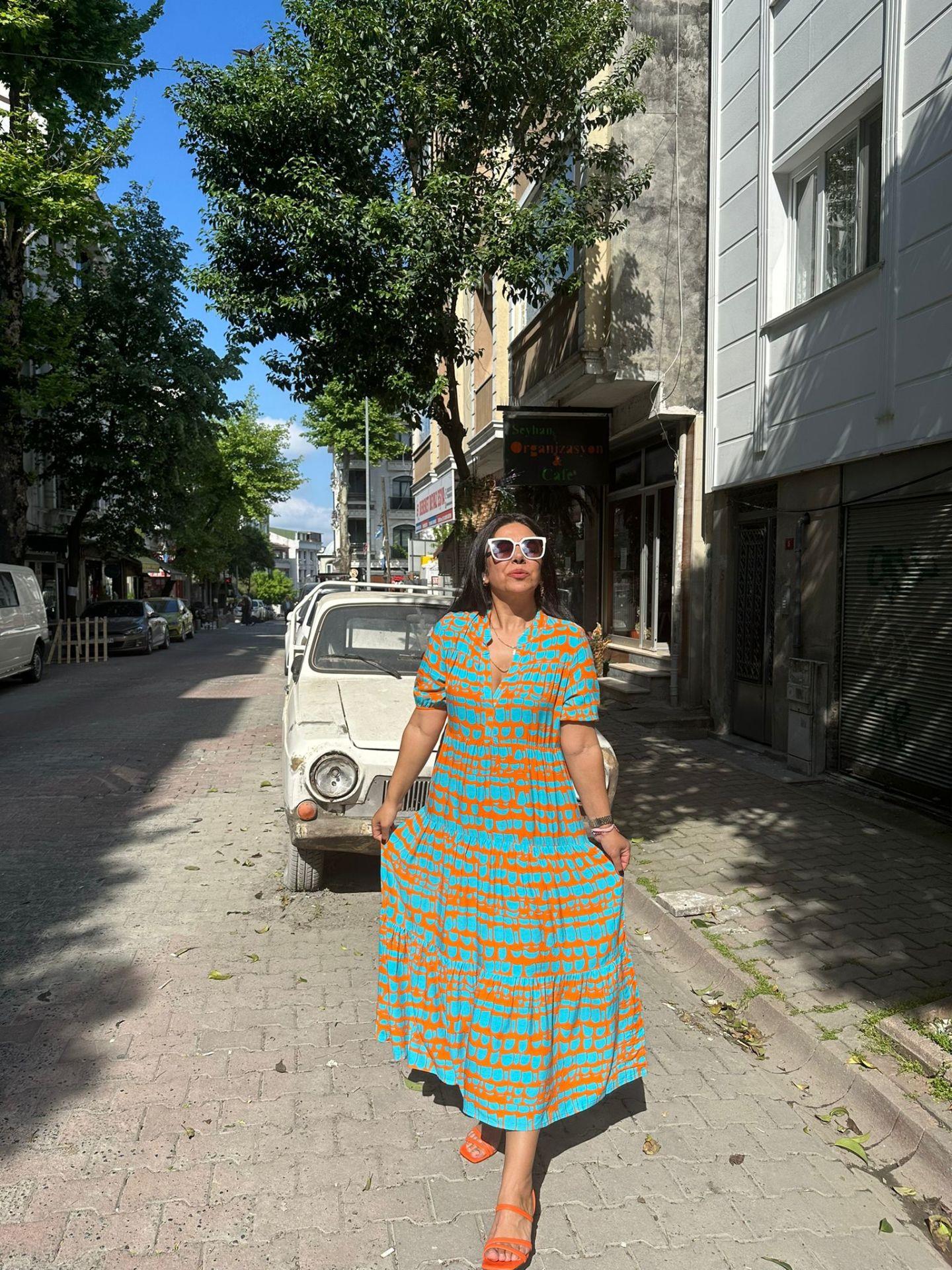 Bebe Yaka Turuncu Mavi Desen
