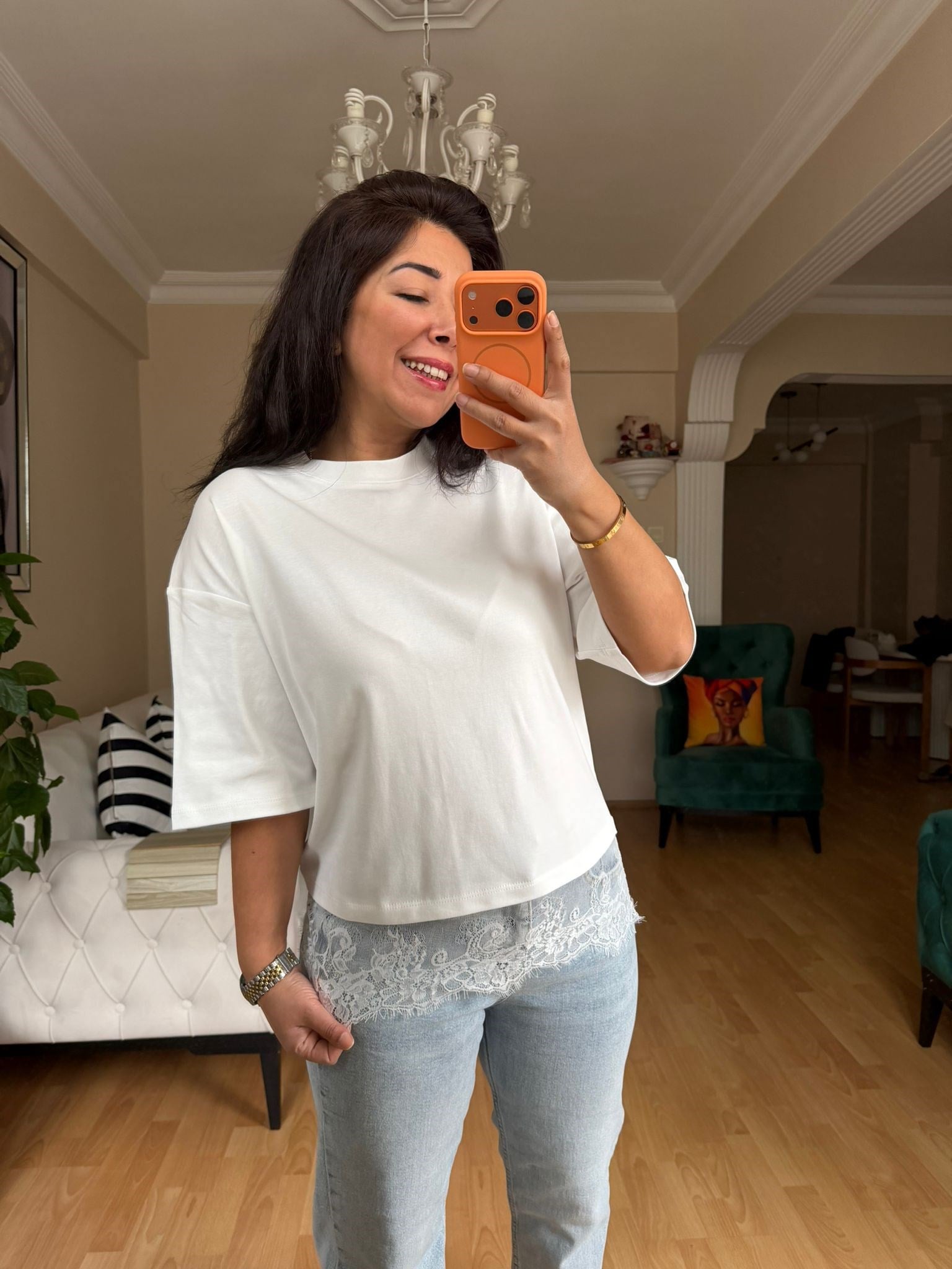 Beyaz Altı Dantel Tişört