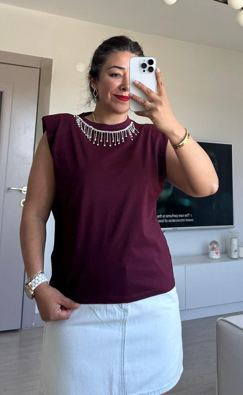 Bordo Yaka Taşlı Vatkalı Bluz