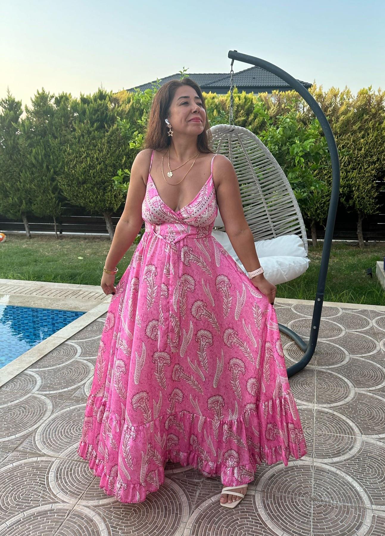 İpek Saten Pembe Elbise