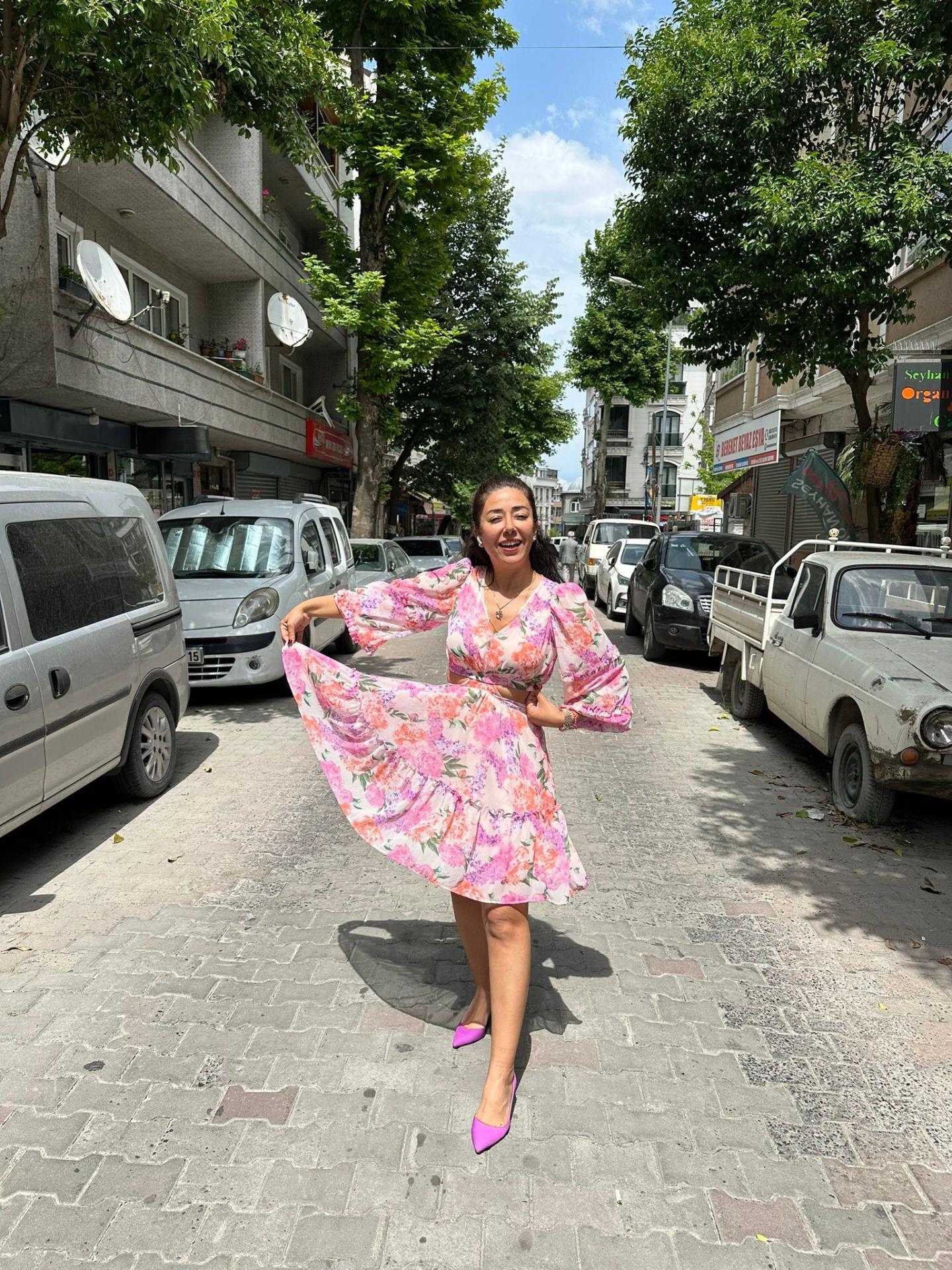 Pembe Şİfon Elbise