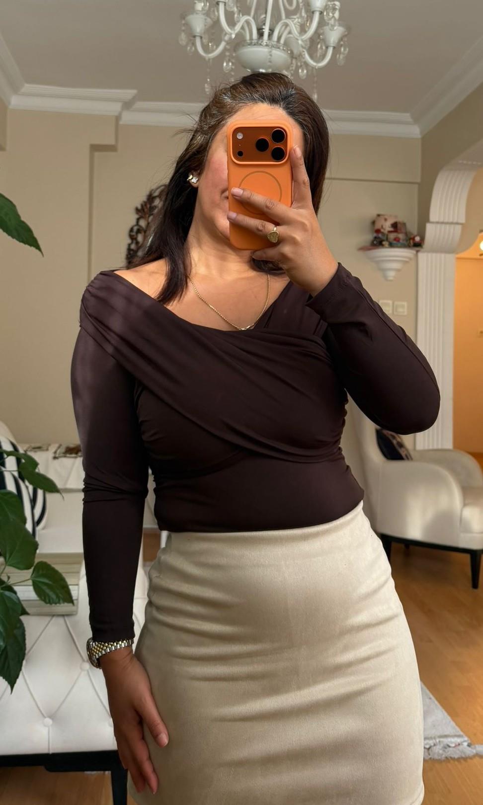 Selin Bluz Acı Kahve