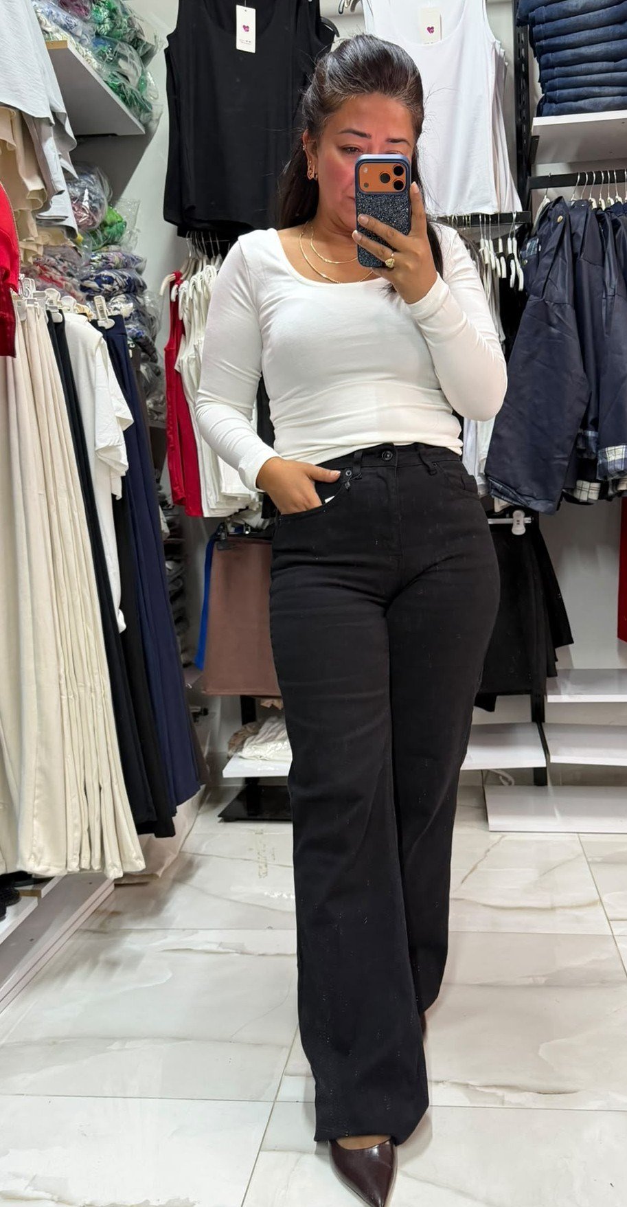 Siyah Likralı Push-Up Jeans (1 Beden küçük alın)