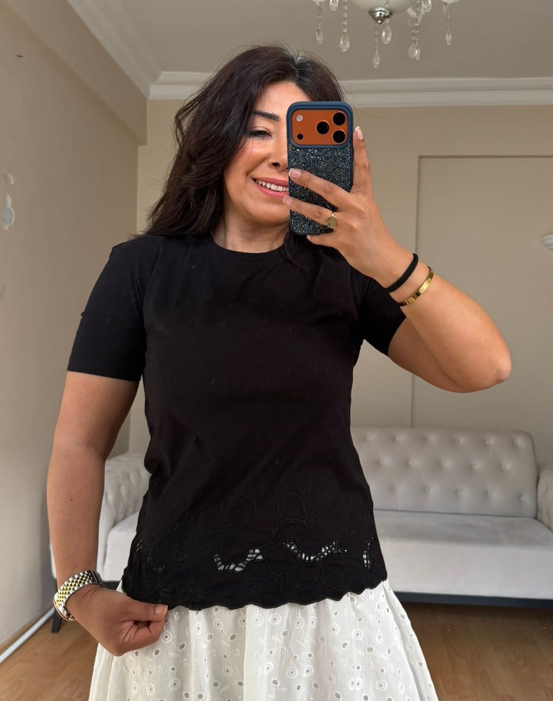 Siyah Nakışlı Fit Kalıp Tişört