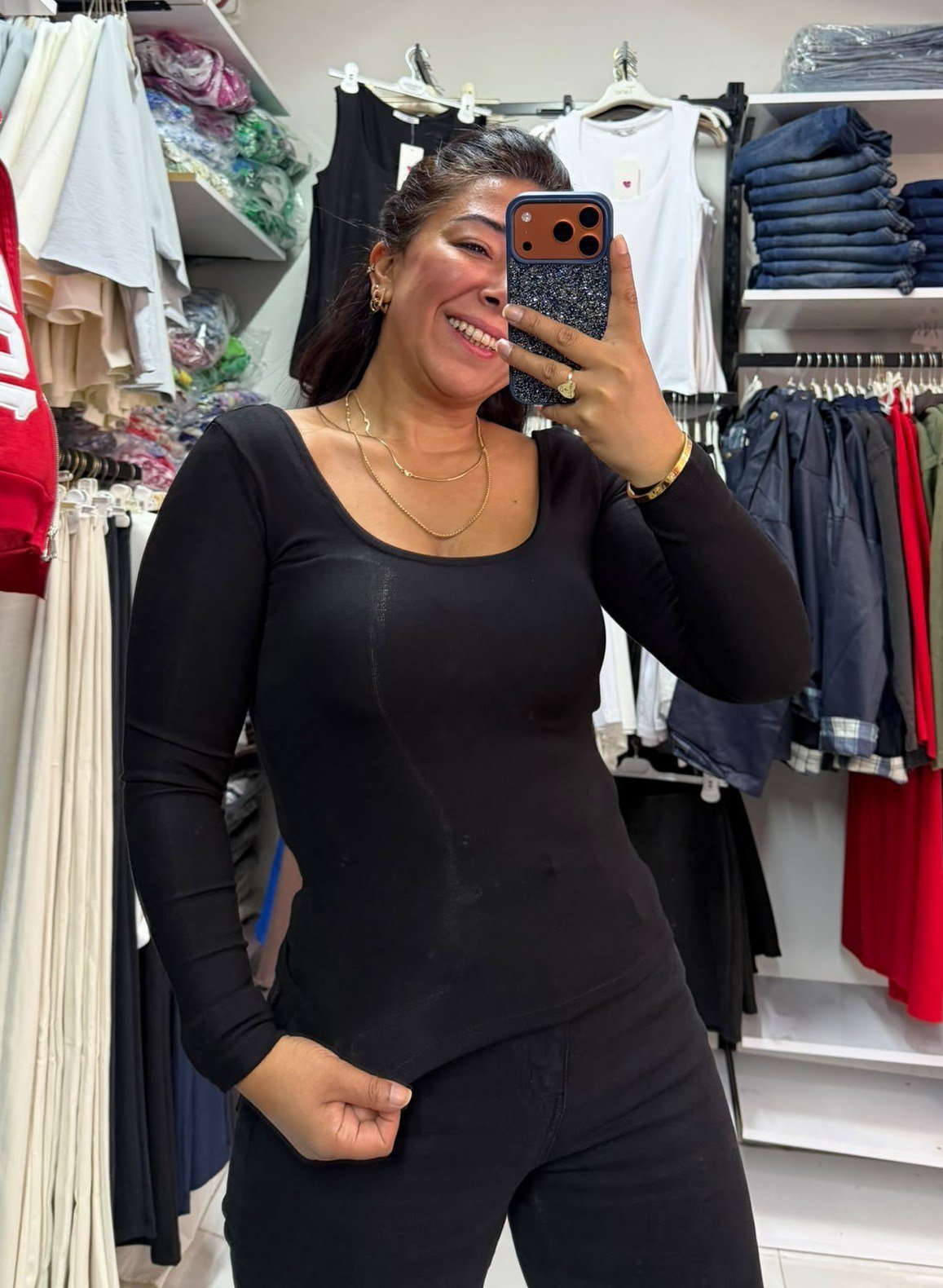 Siyah U Yaka Likralı Body