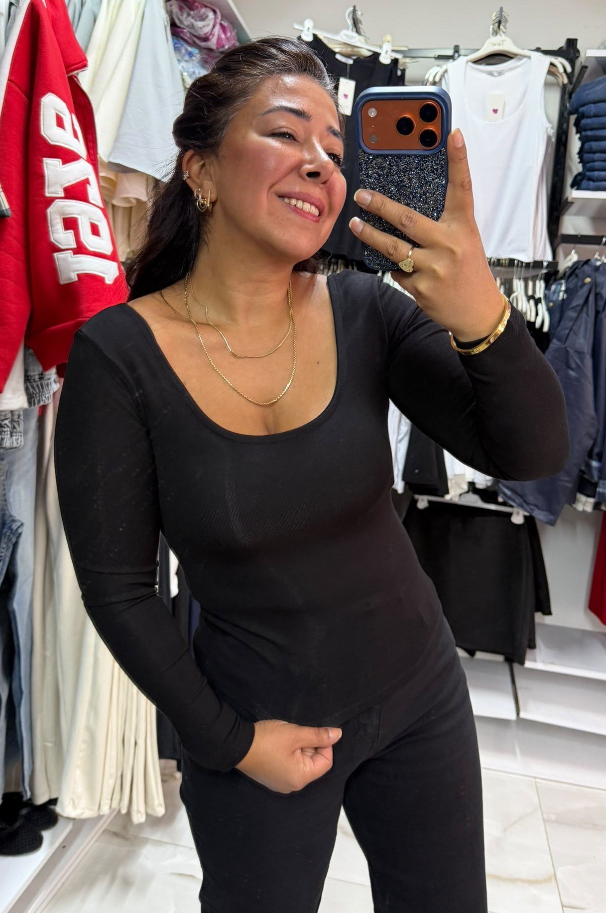 Siyah U Yaka Likralı Body
