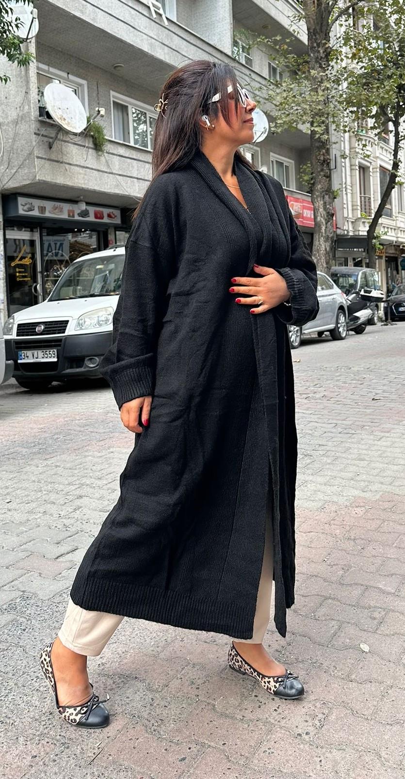 Yünlü Uzun Hırka Siyah