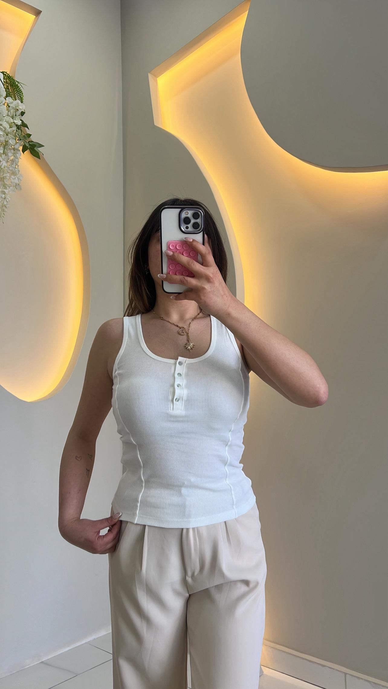 Beyaz Düğmeli Kaşkorse Atlet