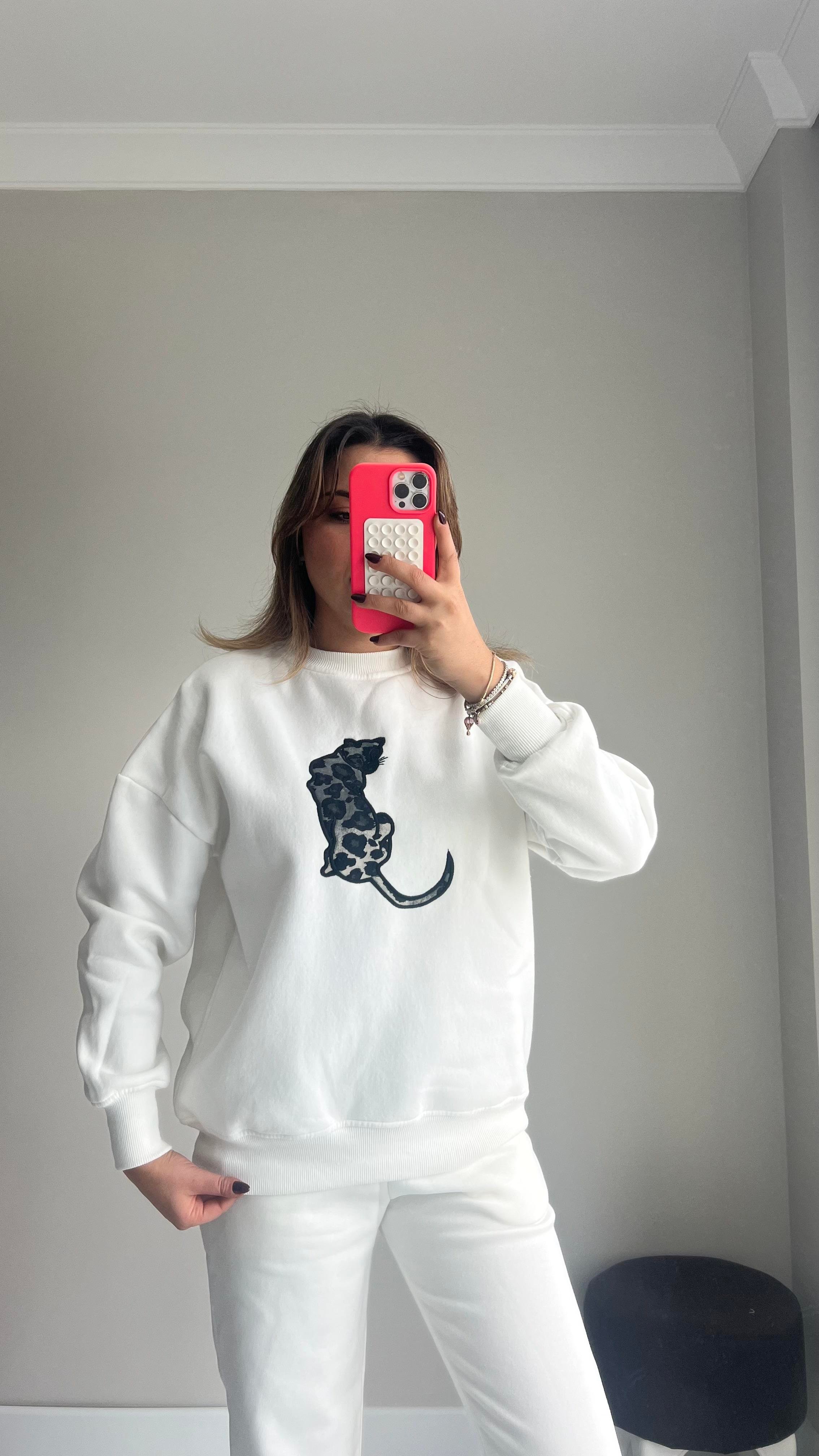 Beyaz Siyah Gri Desenli Sweatshirt
