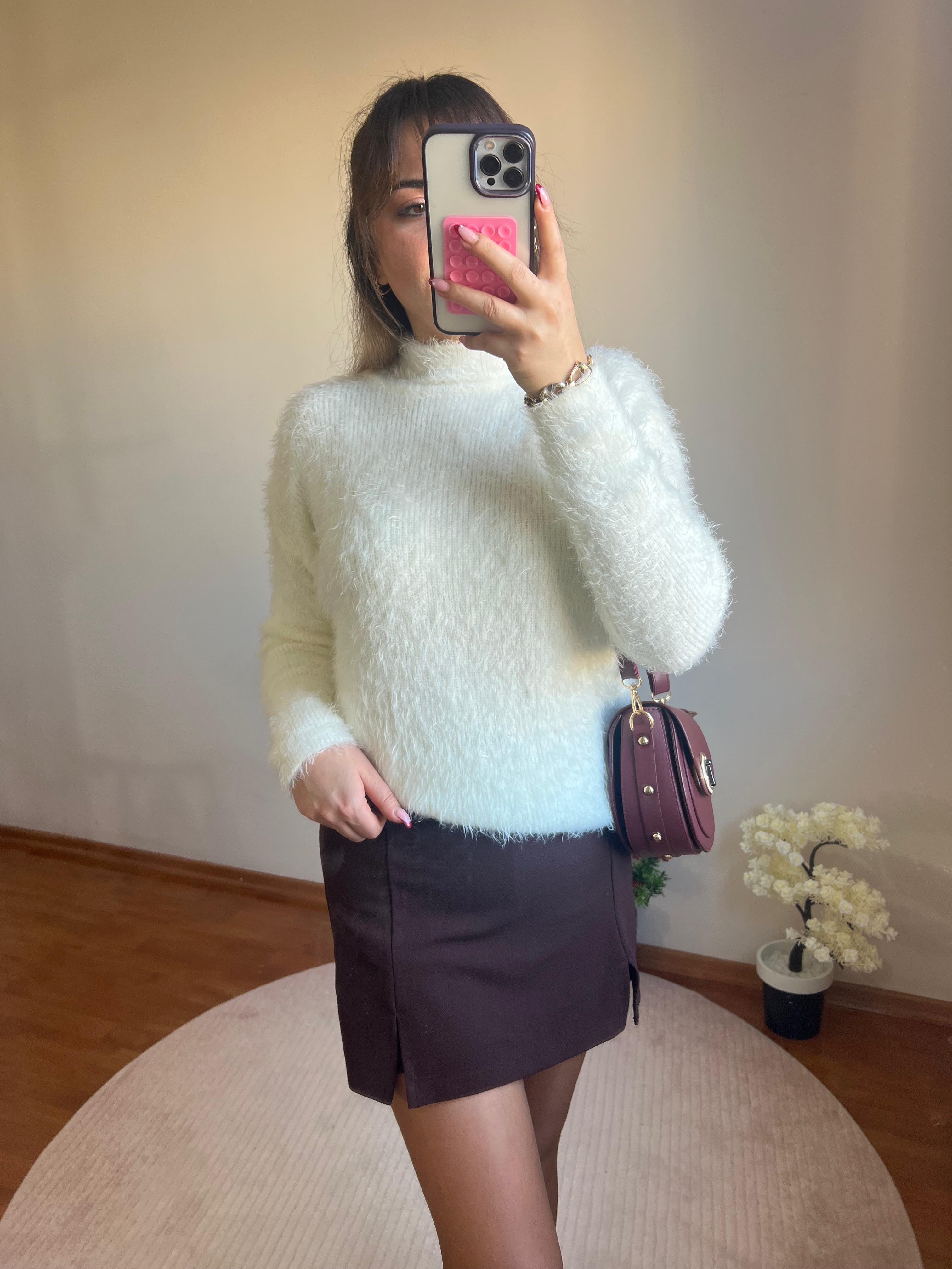 beyaz yün kırçıllı kazak