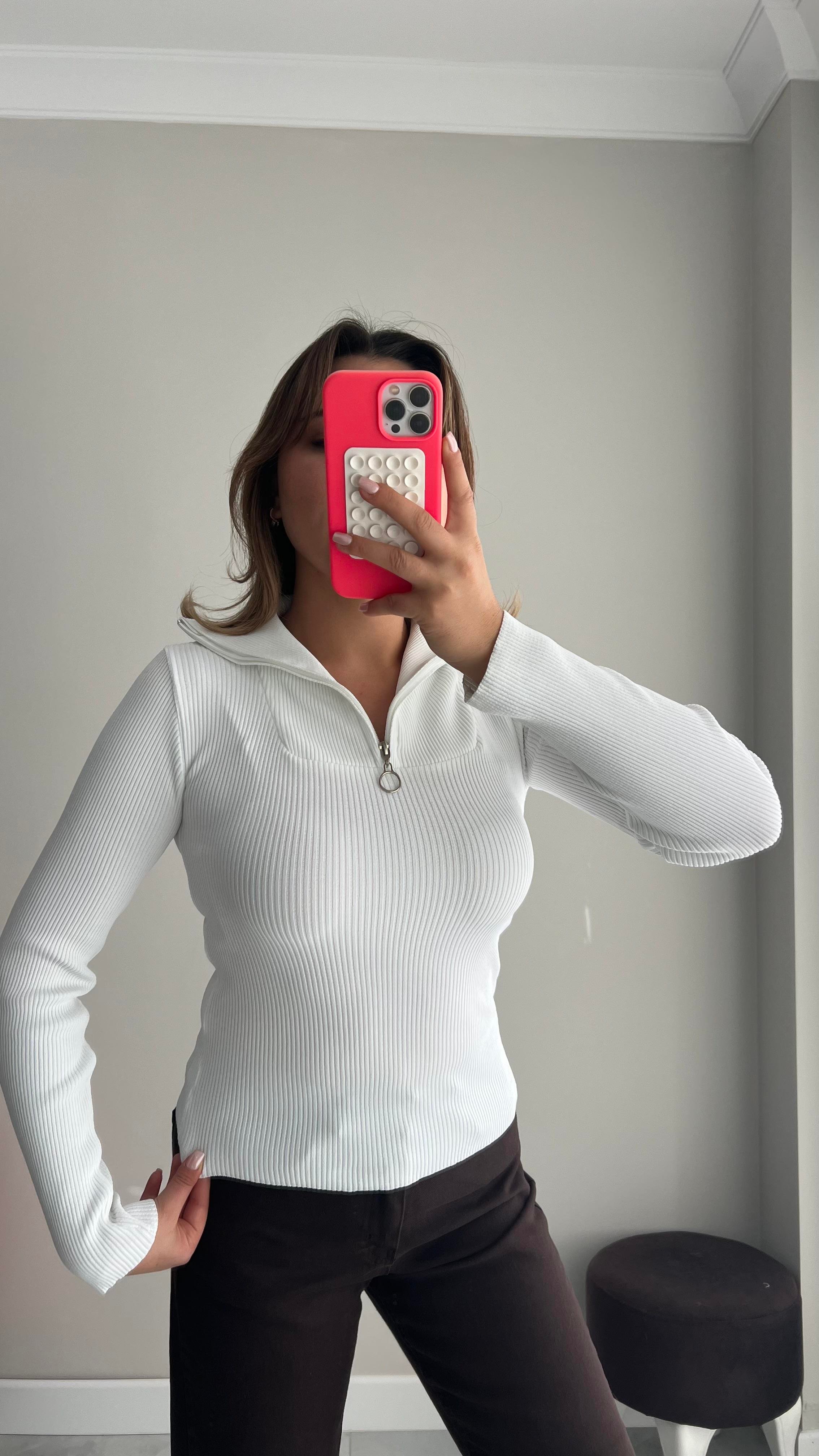 Fermuarlı Beyaz Fitilli Body 