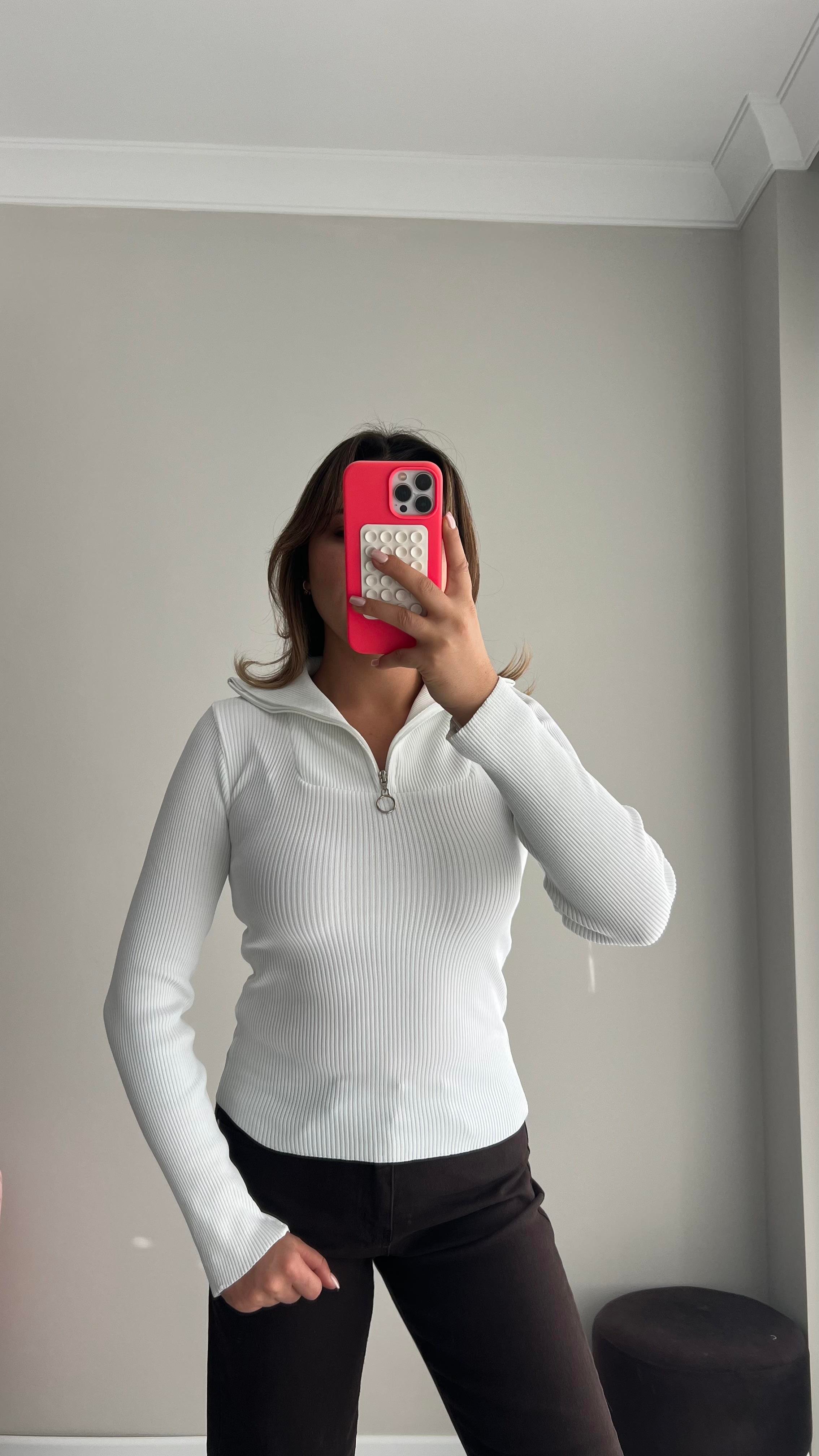 Fermuarlı Beyaz Fitilli Body 