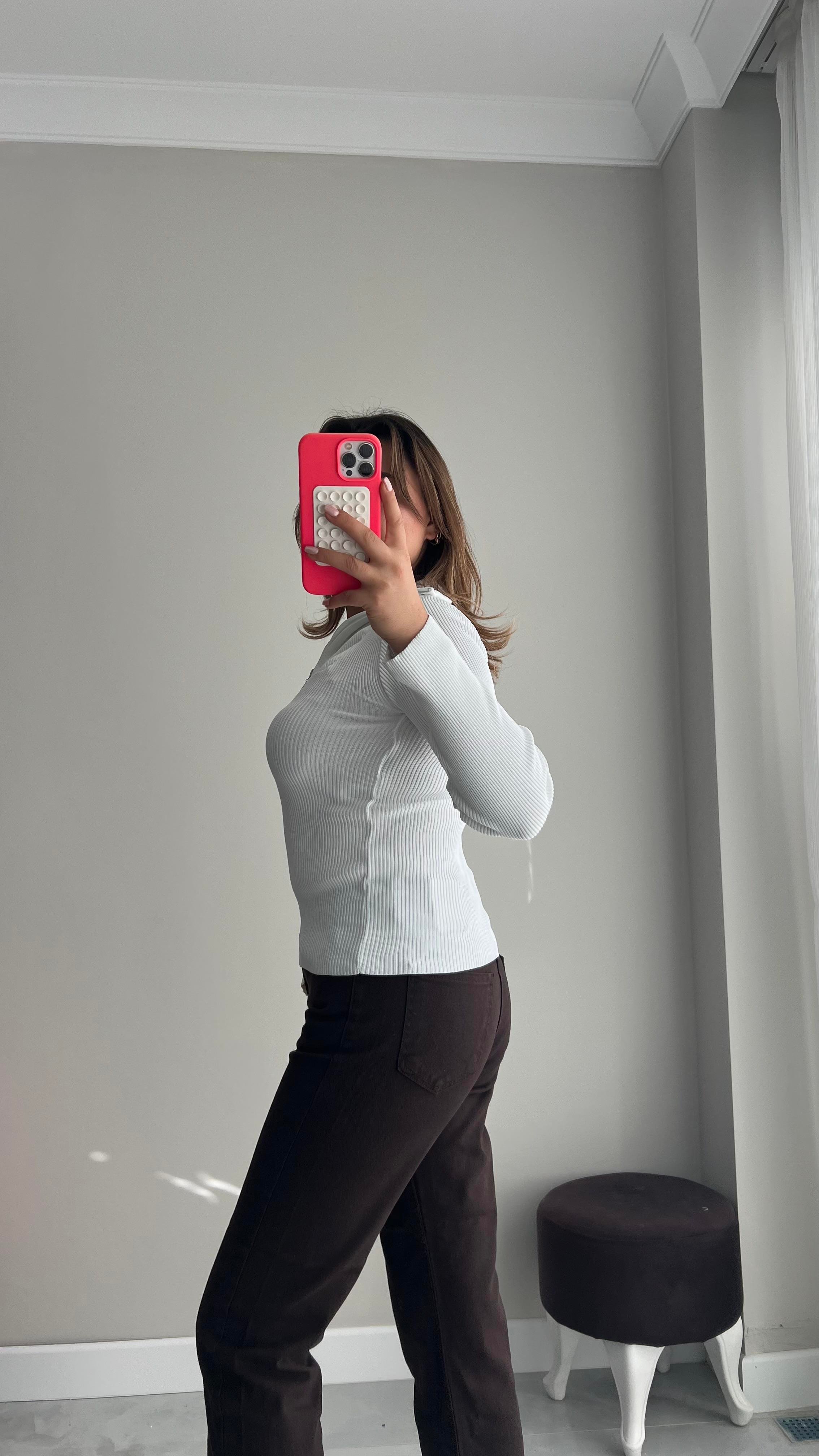 Fermuarlı Beyaz Fitilli Body 