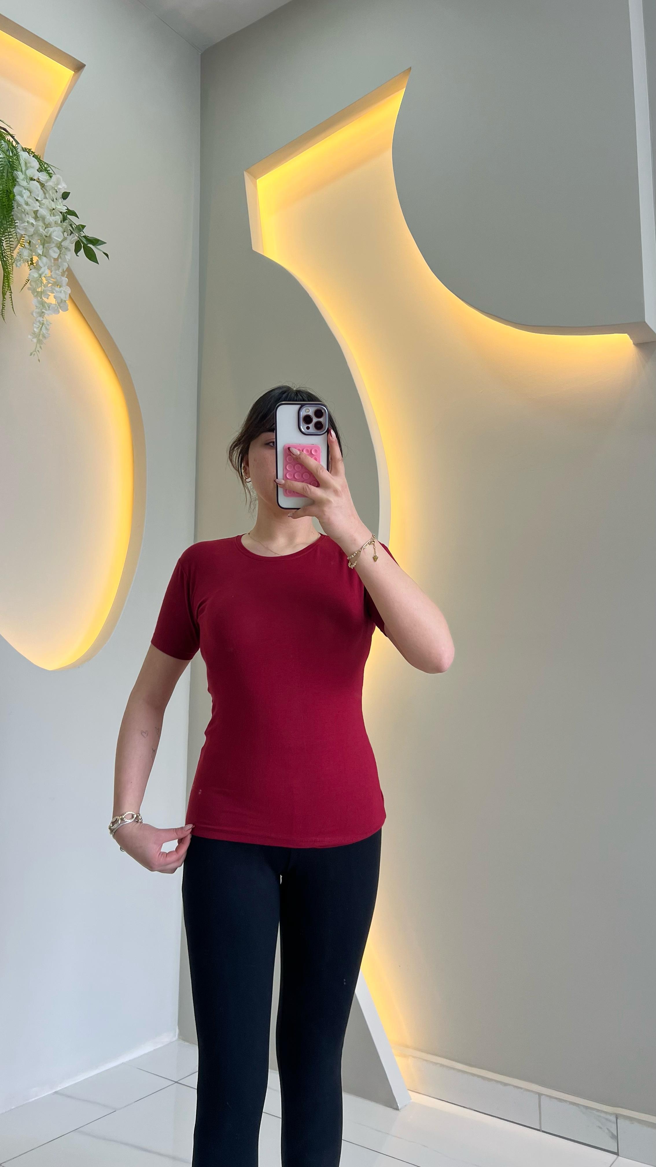 Kırmızı Modal Basic Tshirt