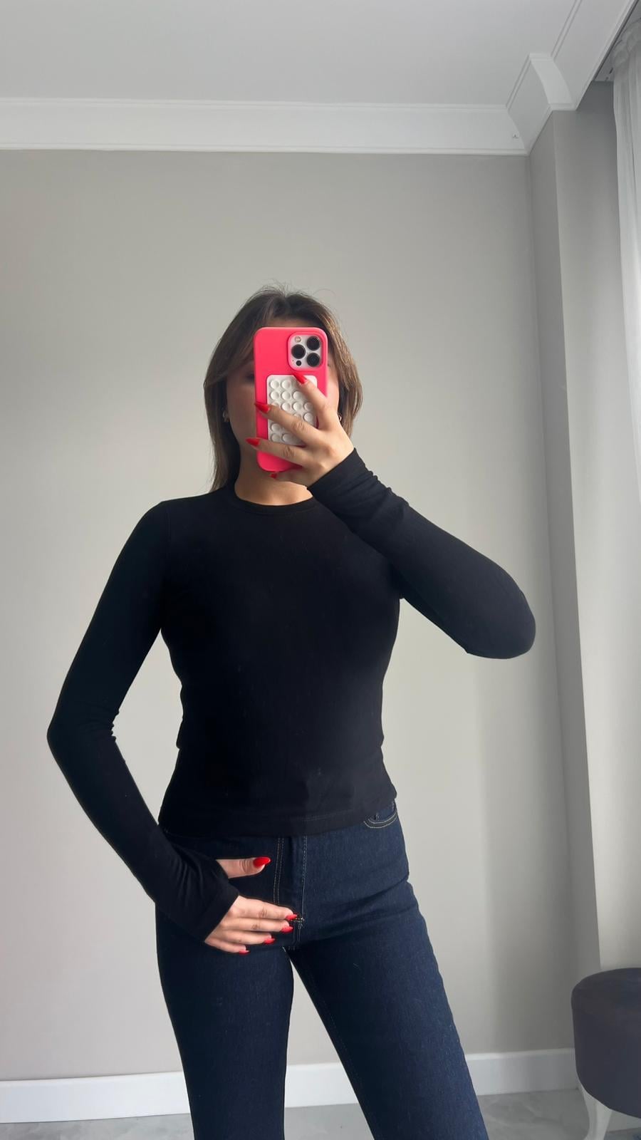 Siyah Bisiklet Yaka Parmak Geçirmeli Modal Body