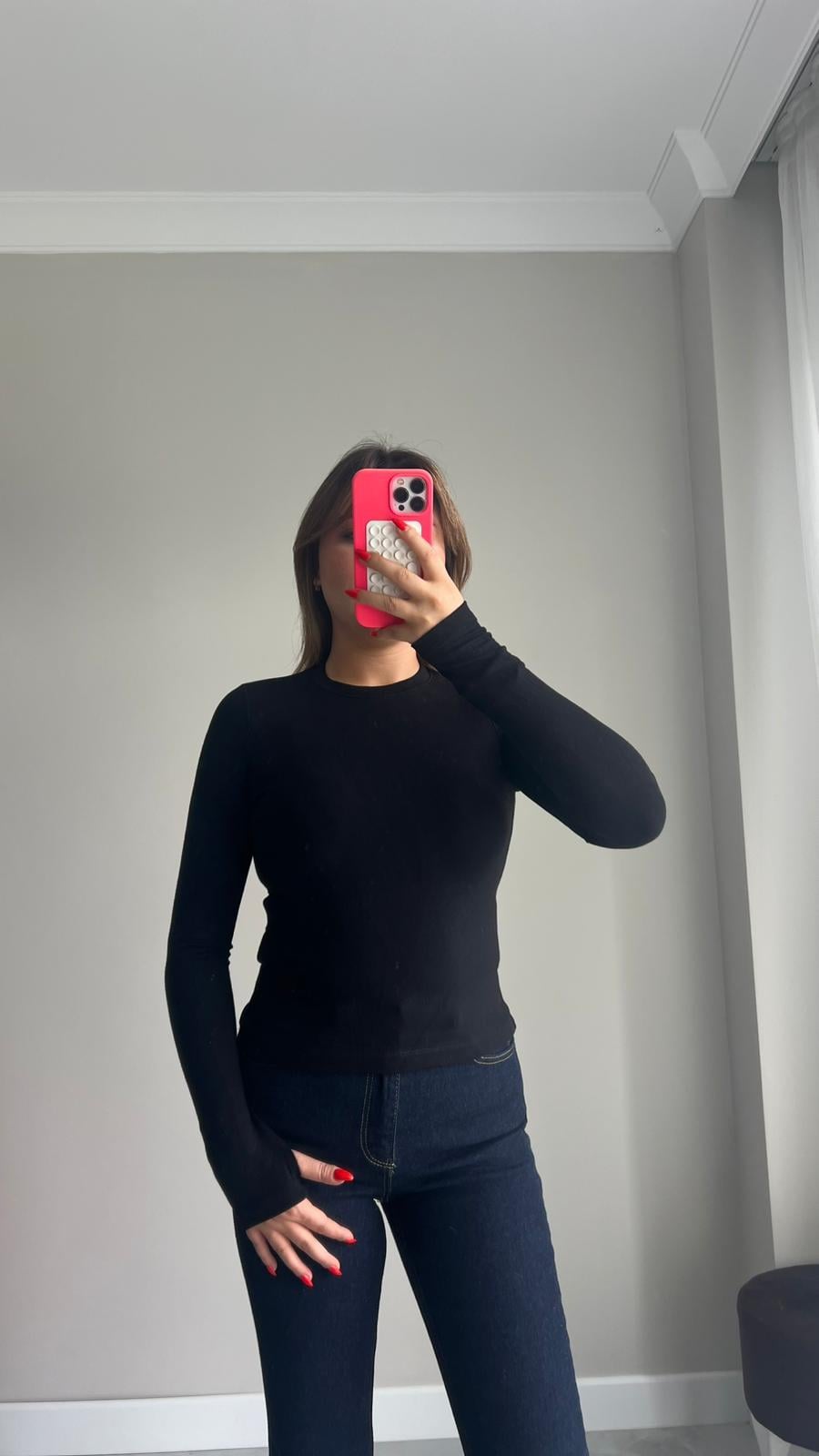 Siyah Bisiklet Yaka Parmak Geçirmeli Modal Body