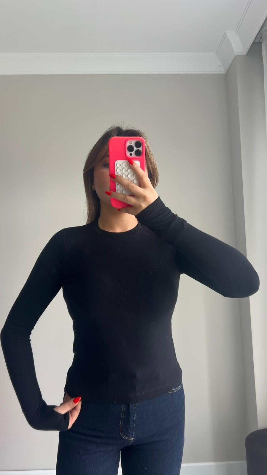Siyah Bisiklet Yaka Parmak Geçirmeli Modal Body