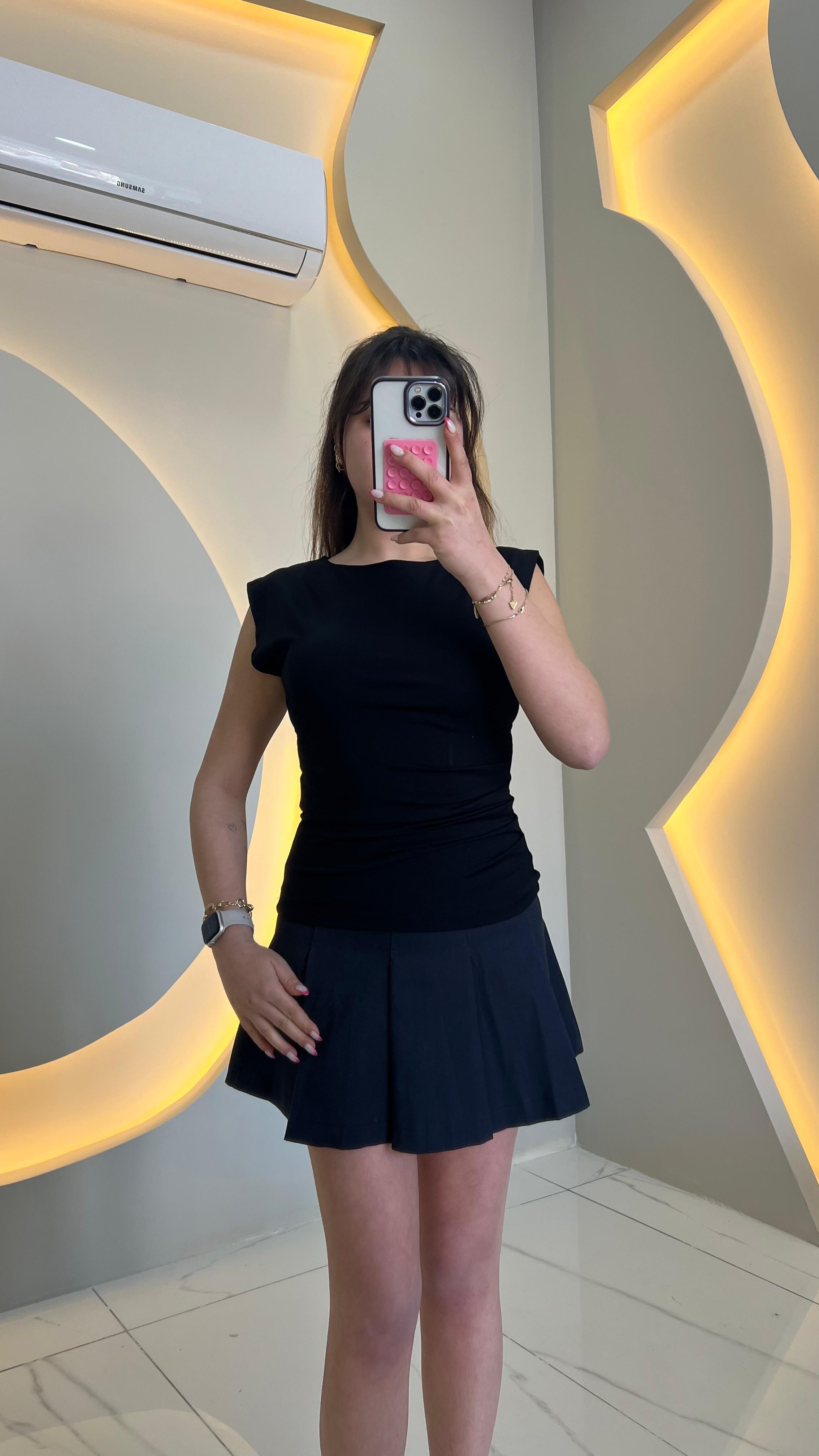 Siyah Drape Detaylı Modal Body