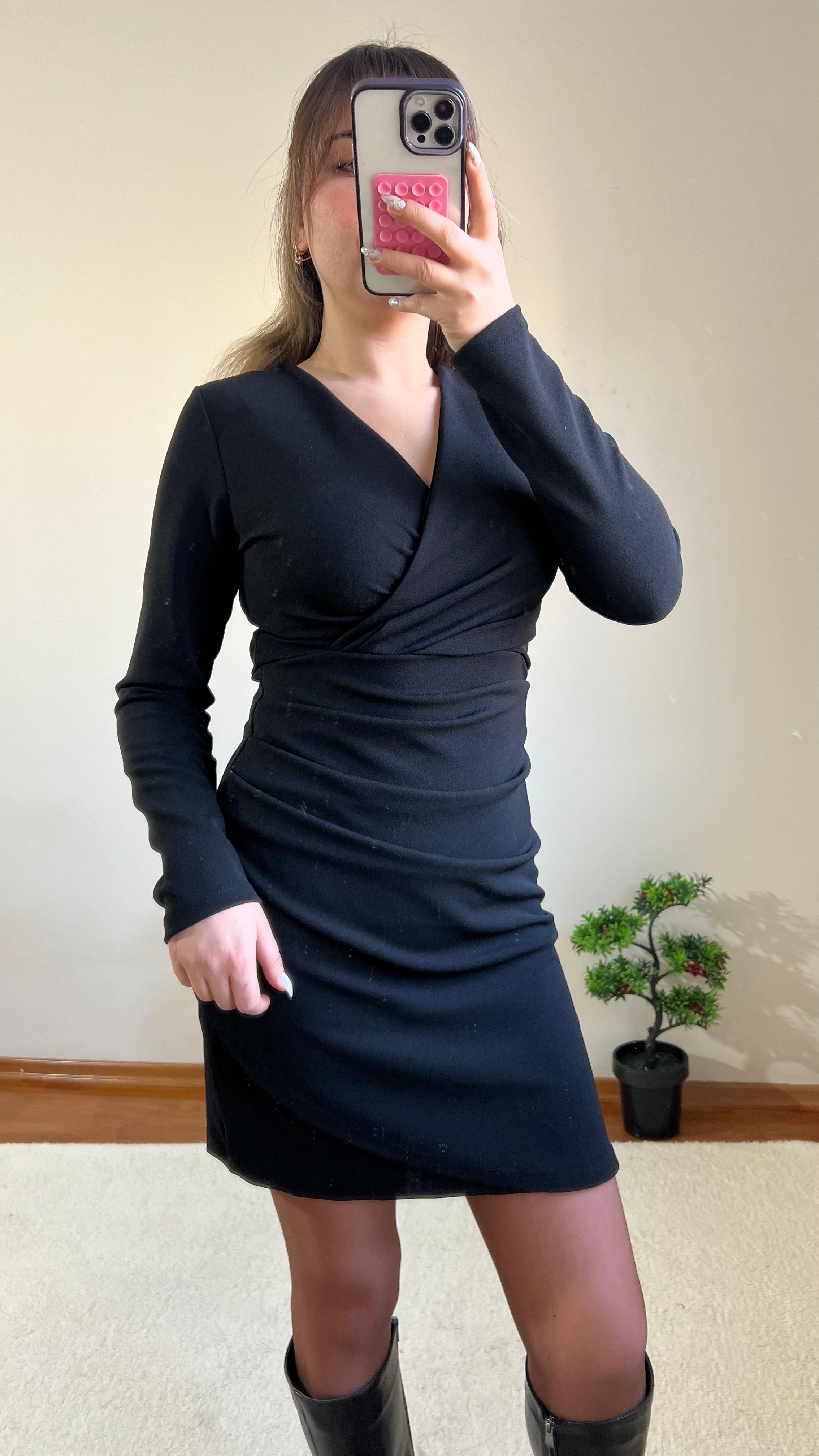 siyah drapeli elbise