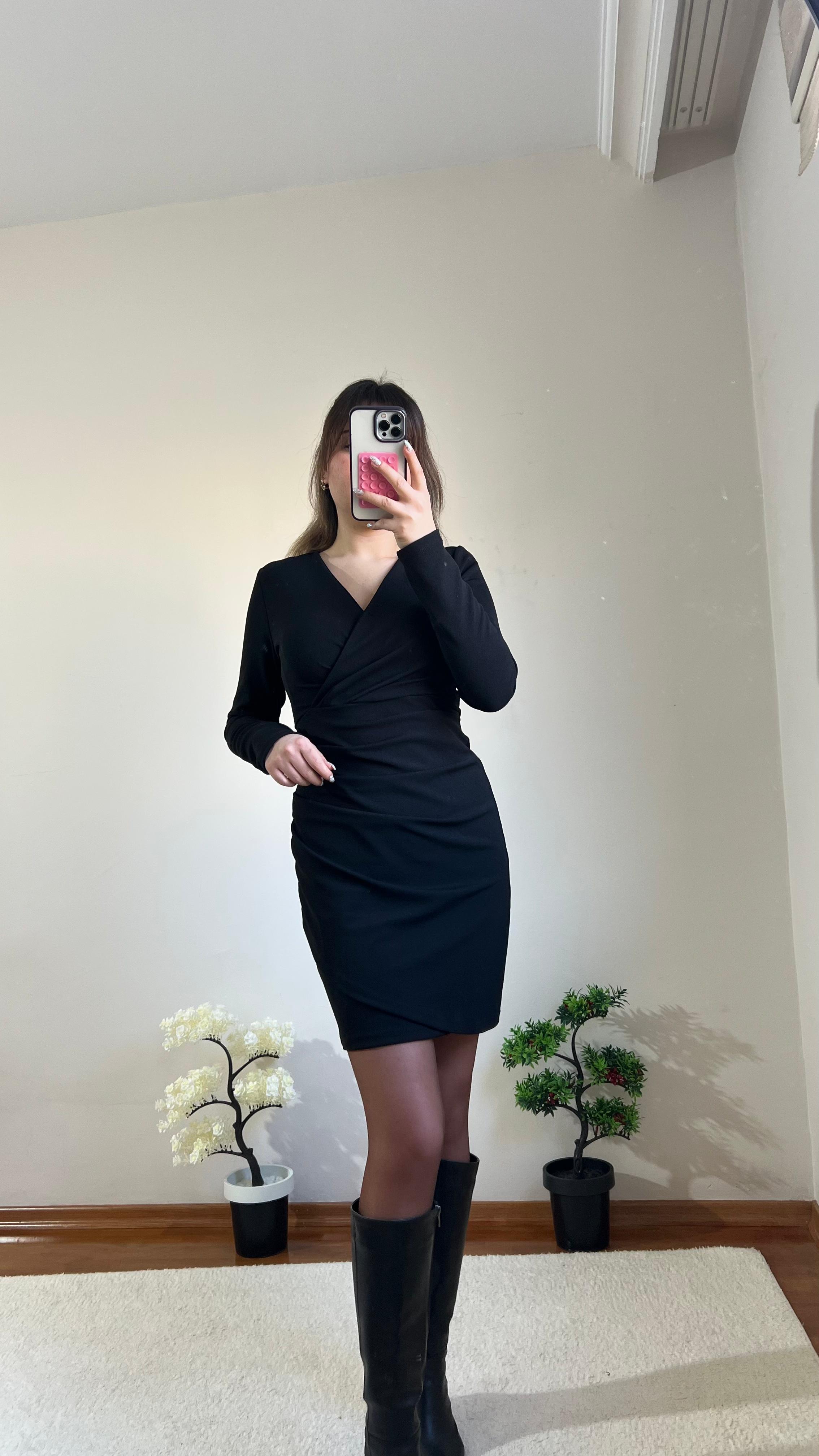 siyah drapeli elbise