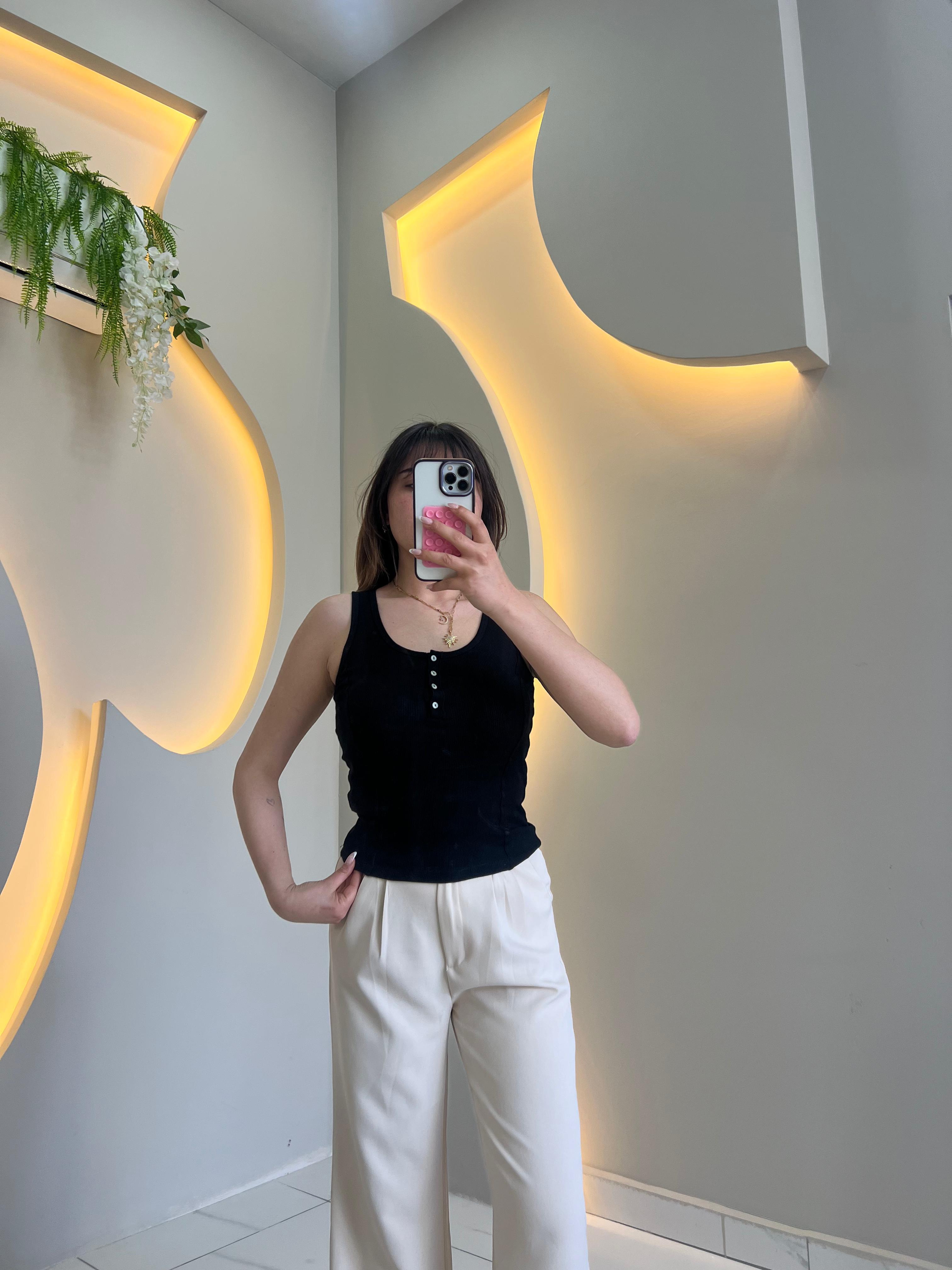 Siyah Düğmeli Kaşkorse Atlet