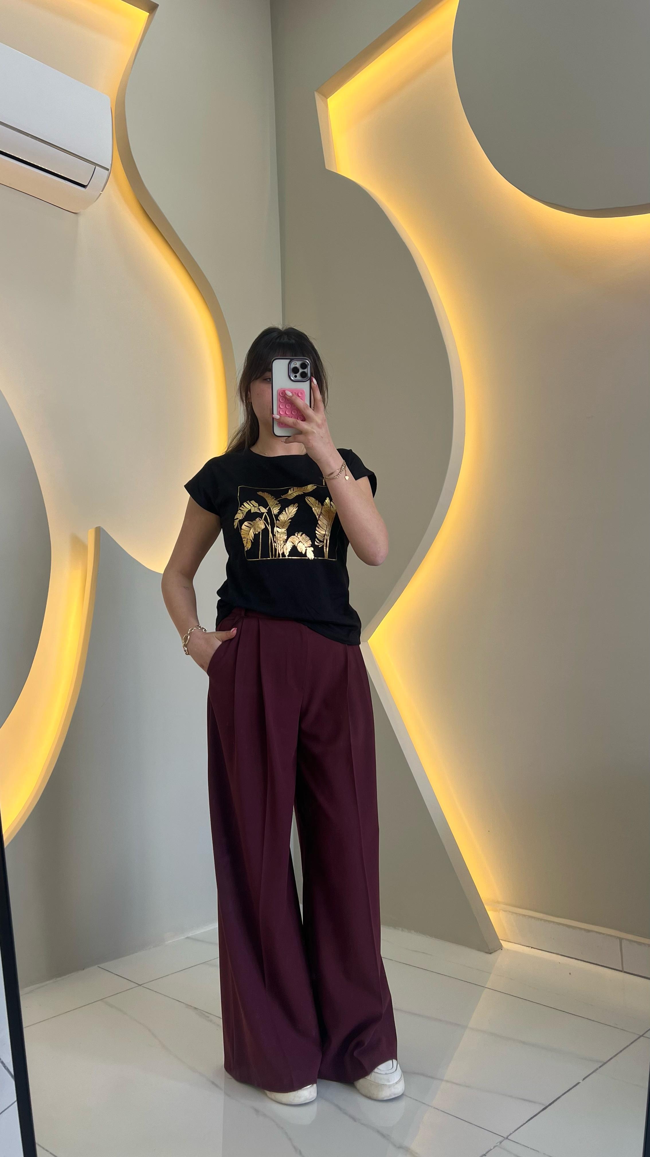 Siyah Gold Desenli Tişört