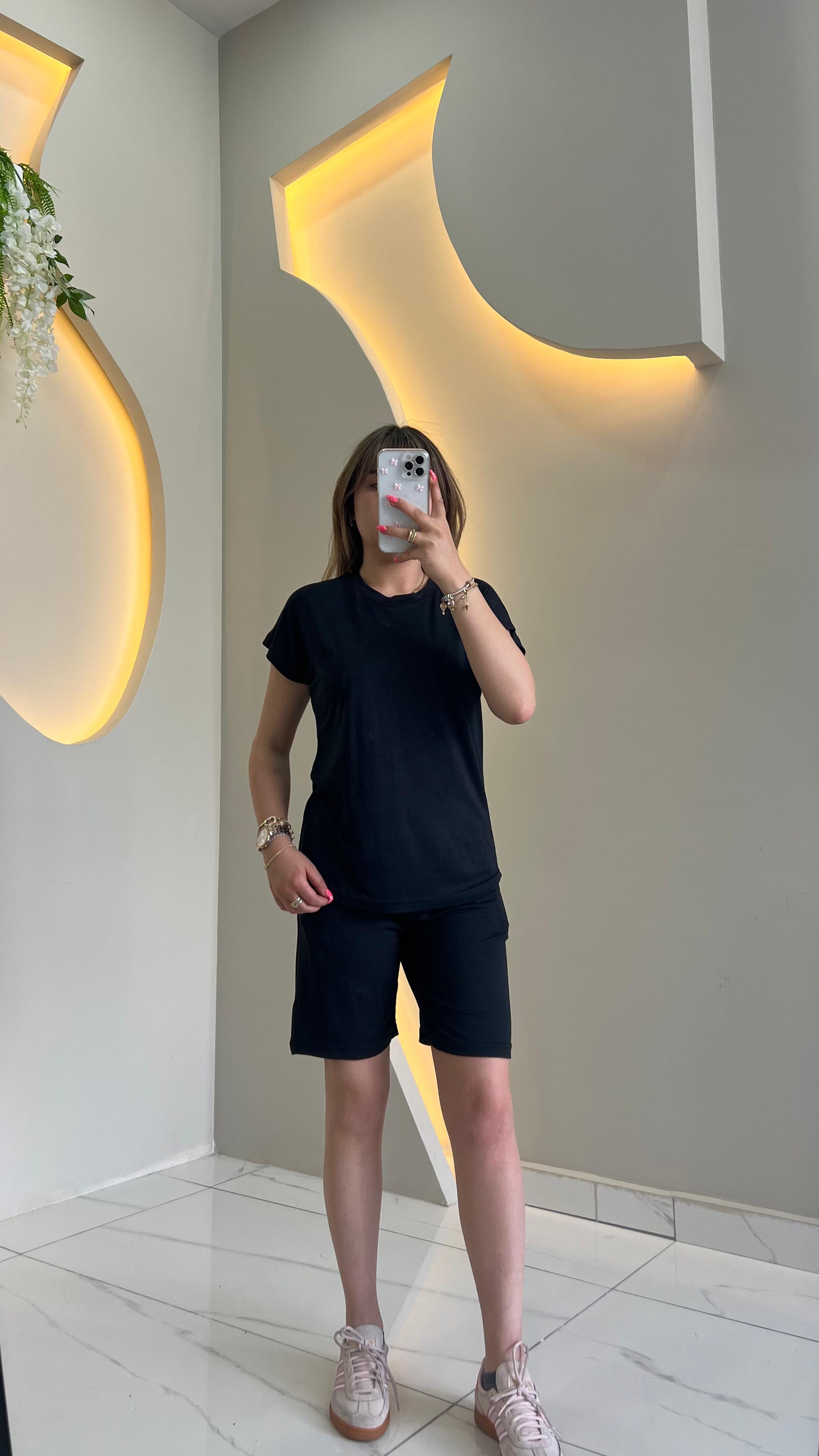 Siyah Modal Tensel Şortlu Takım