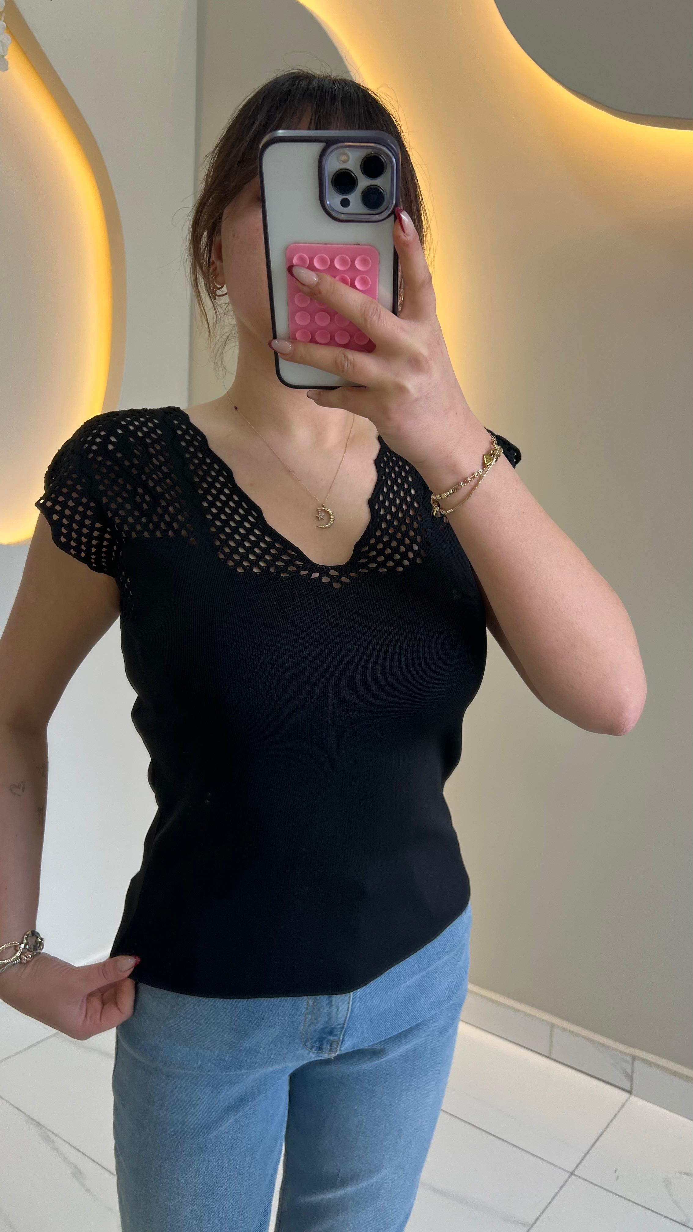 Siyah Omuz Detaylı Ajur Merserize
