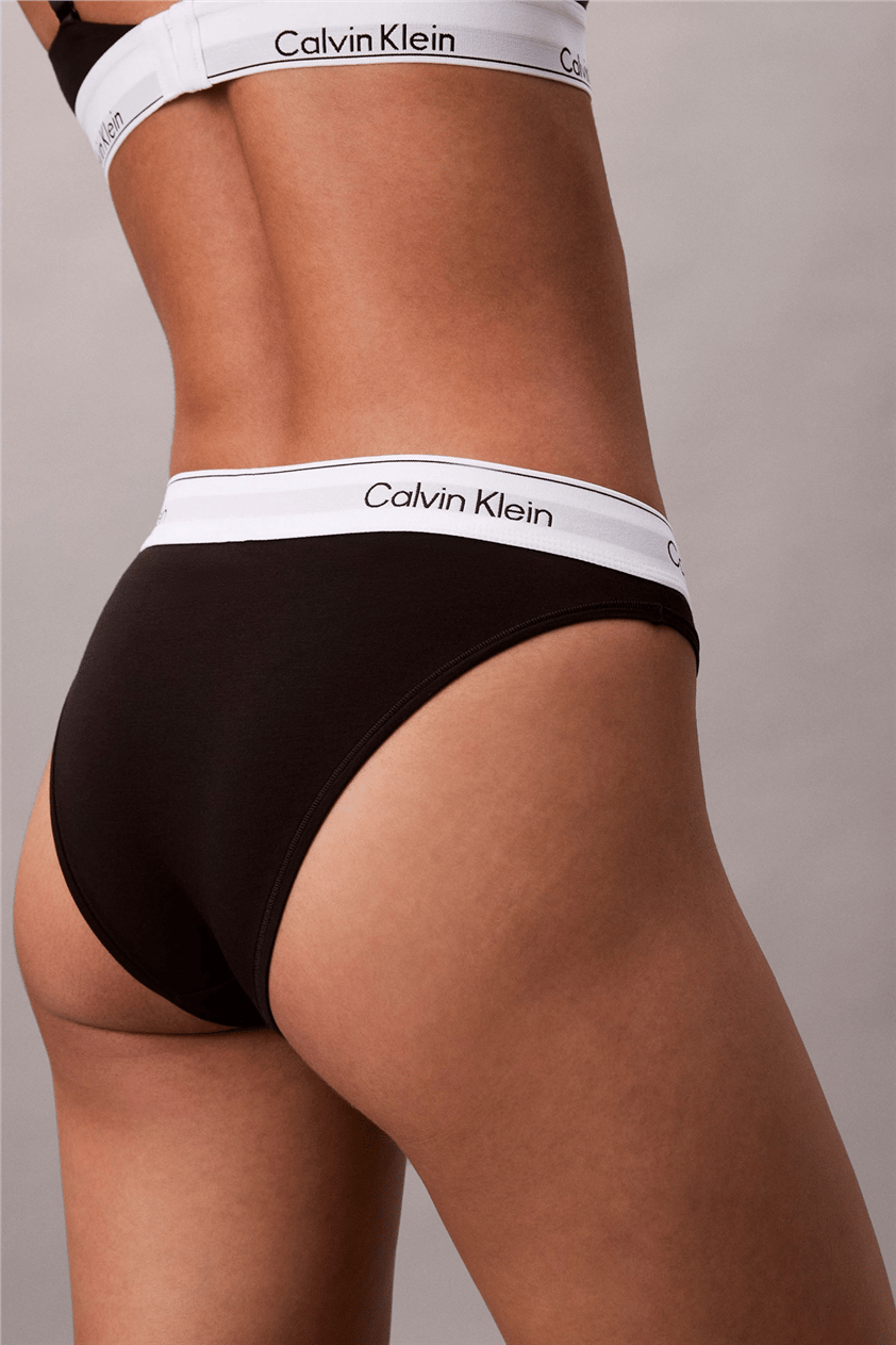 Calvin Klein Kadın High Leg Tanga Külot Siyah