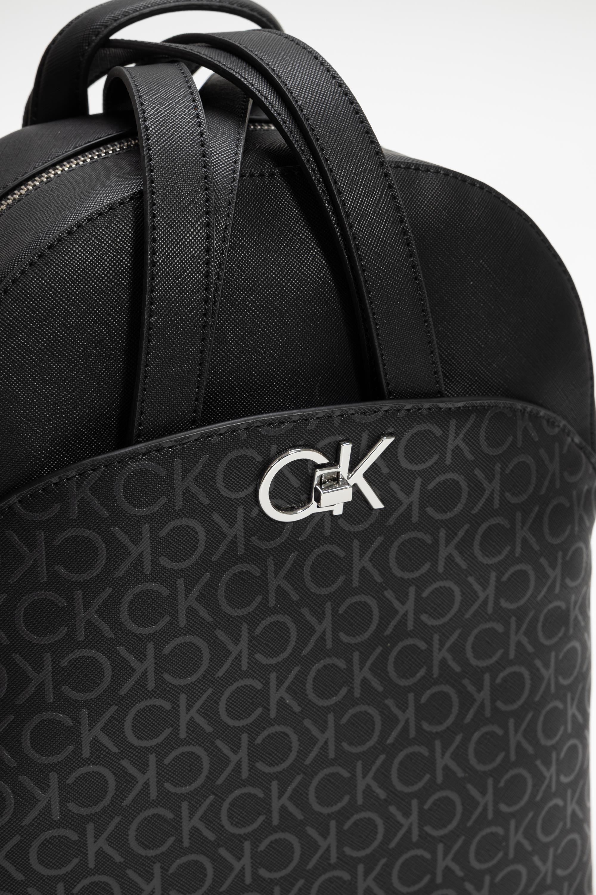 Calvin Klein Kadın Sırt Çantası