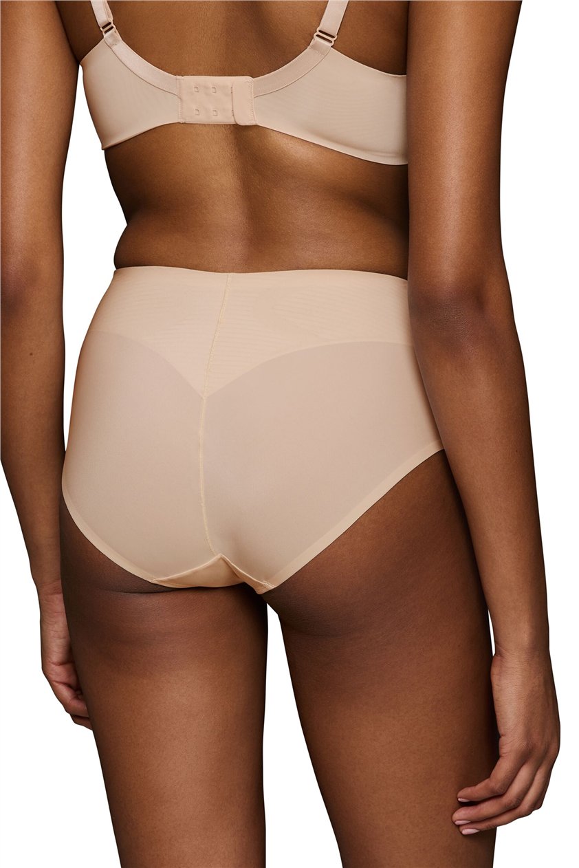 Triumph BMU Illusion Curve Maxi Kadın Külot