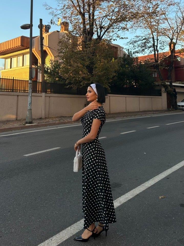 Kadın Kısa Kollu Bisiklet Yaka Puantiyeli Maksi örme Krep Elbise