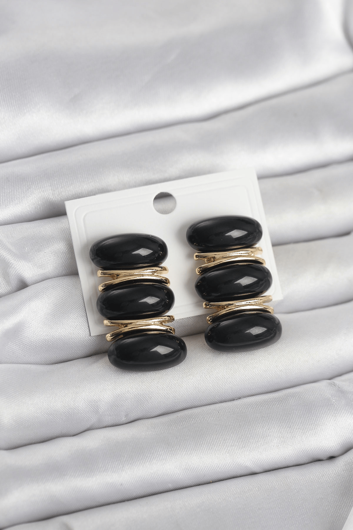 Siyah Vintage Model Gold Renk Kadın Küpe