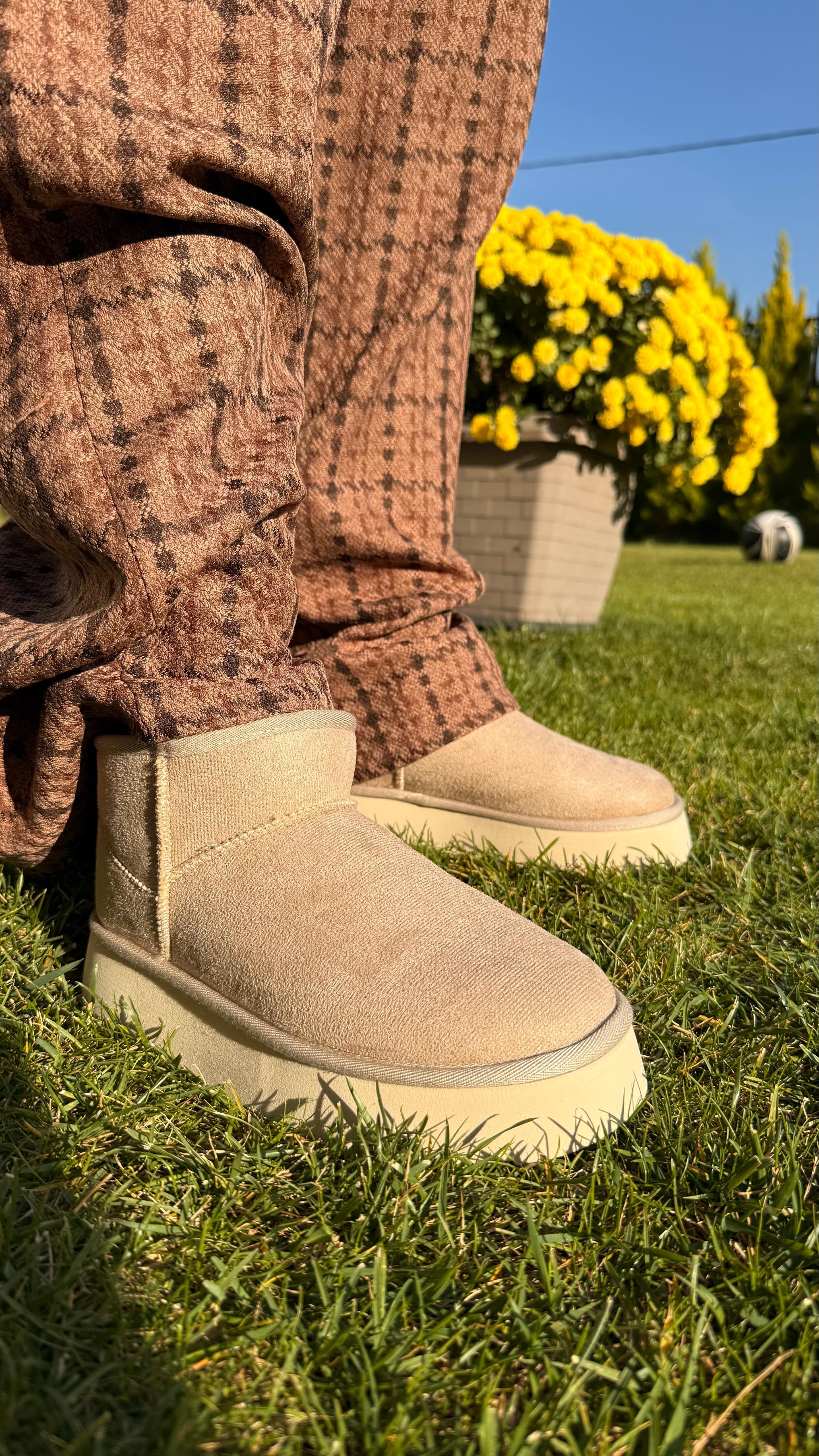 BİLEKLİ UGG