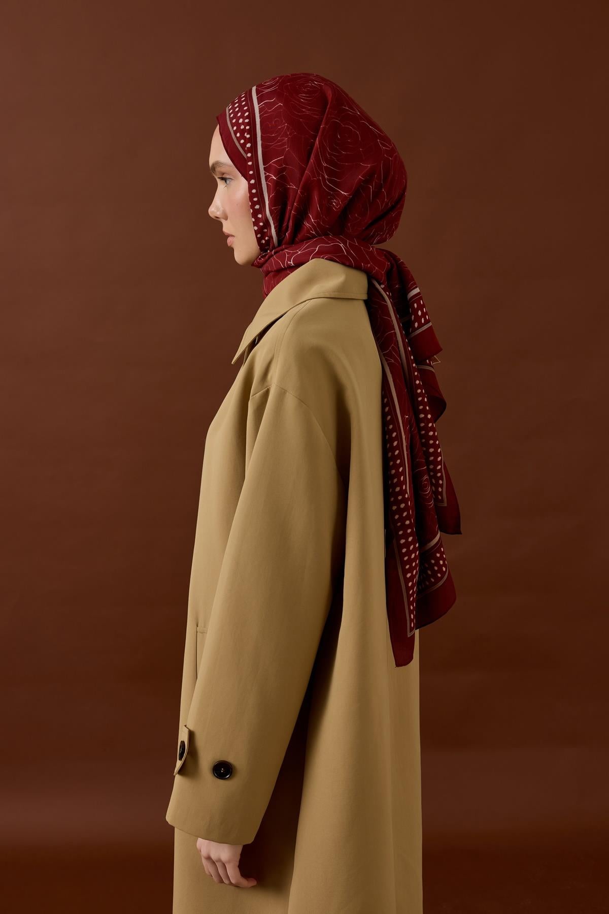 ELARA DESEN ŞAL-BORDO