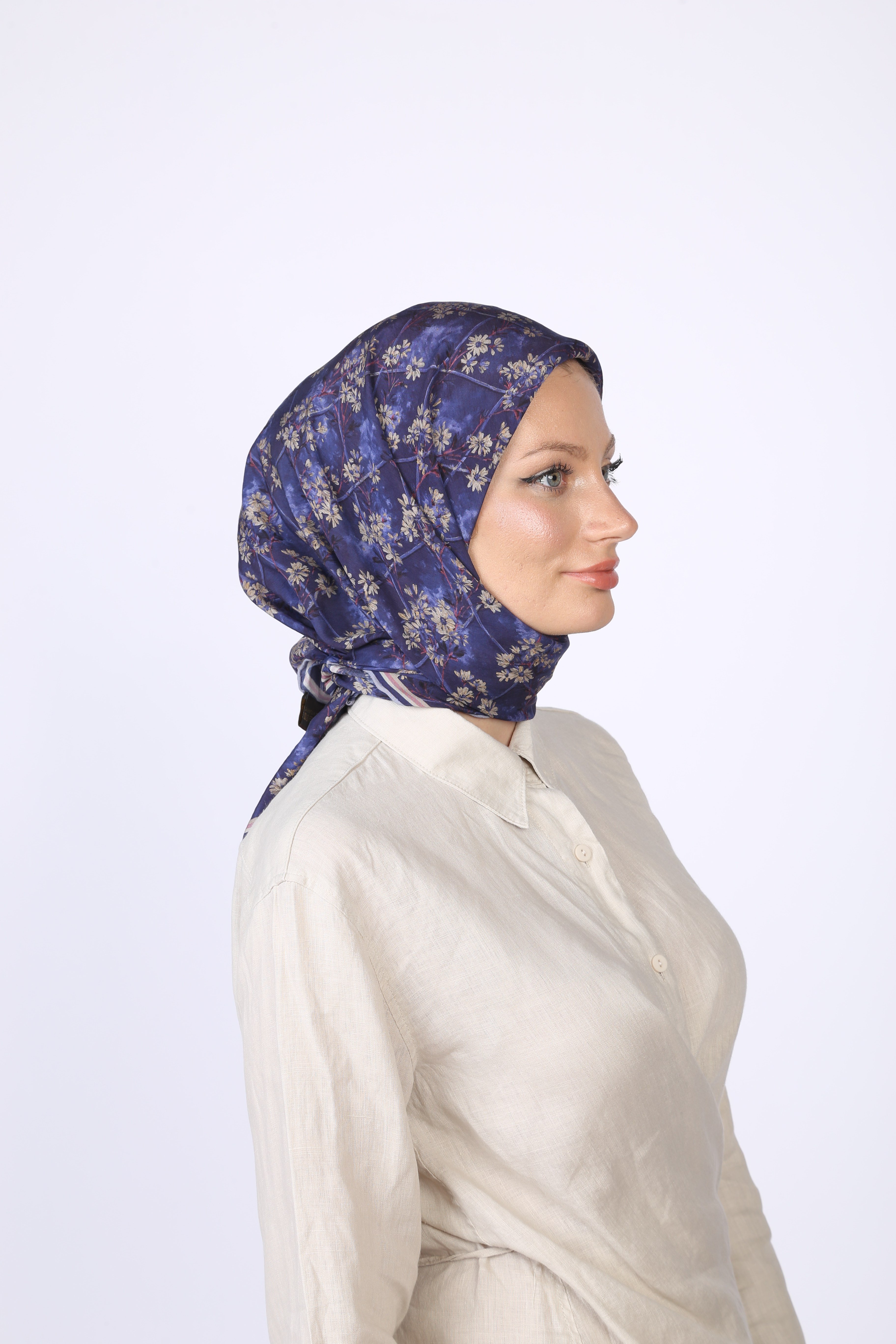 Gardenia Desen Eşarp Lacivert