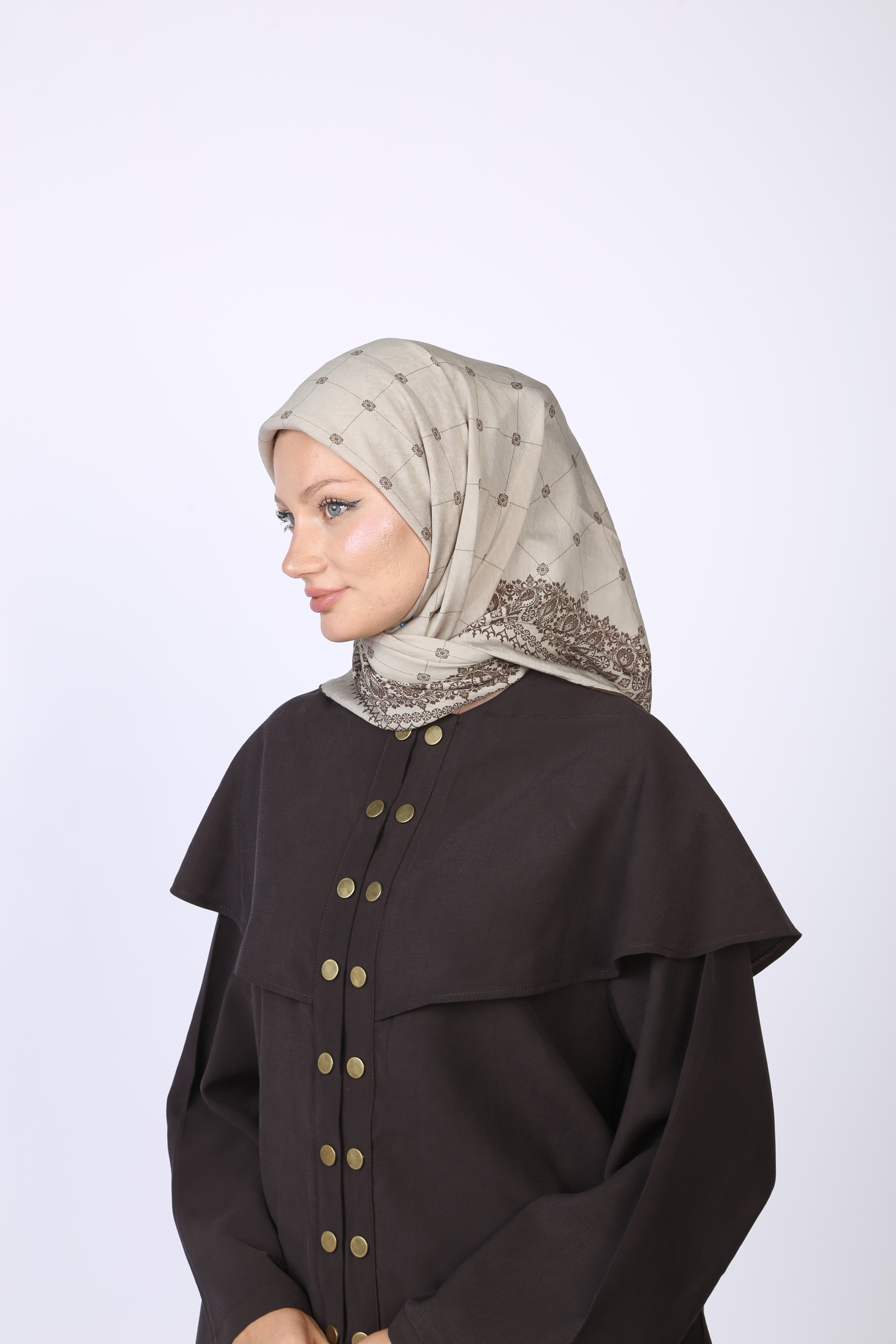 Lina Desen Eşarp Taş