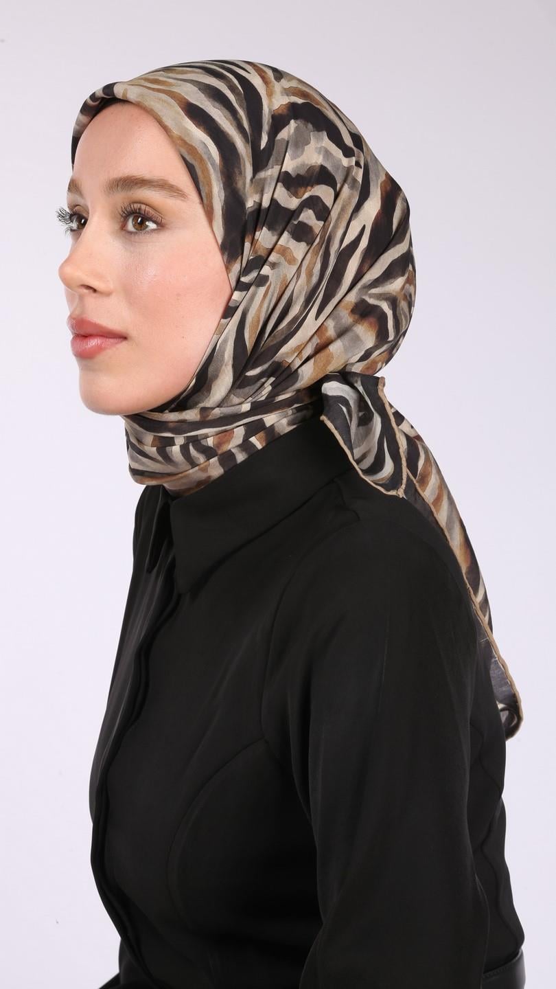 LİNEA DESEN EŞARP SİYAH GOLD-11