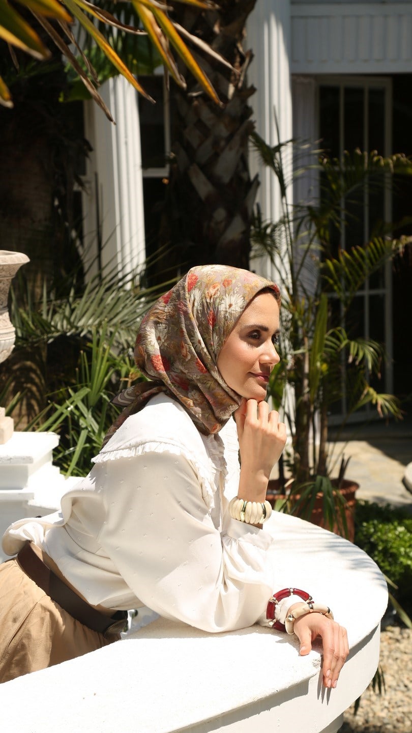MYSTİC GARDEN DESEN EŞARP VİZON