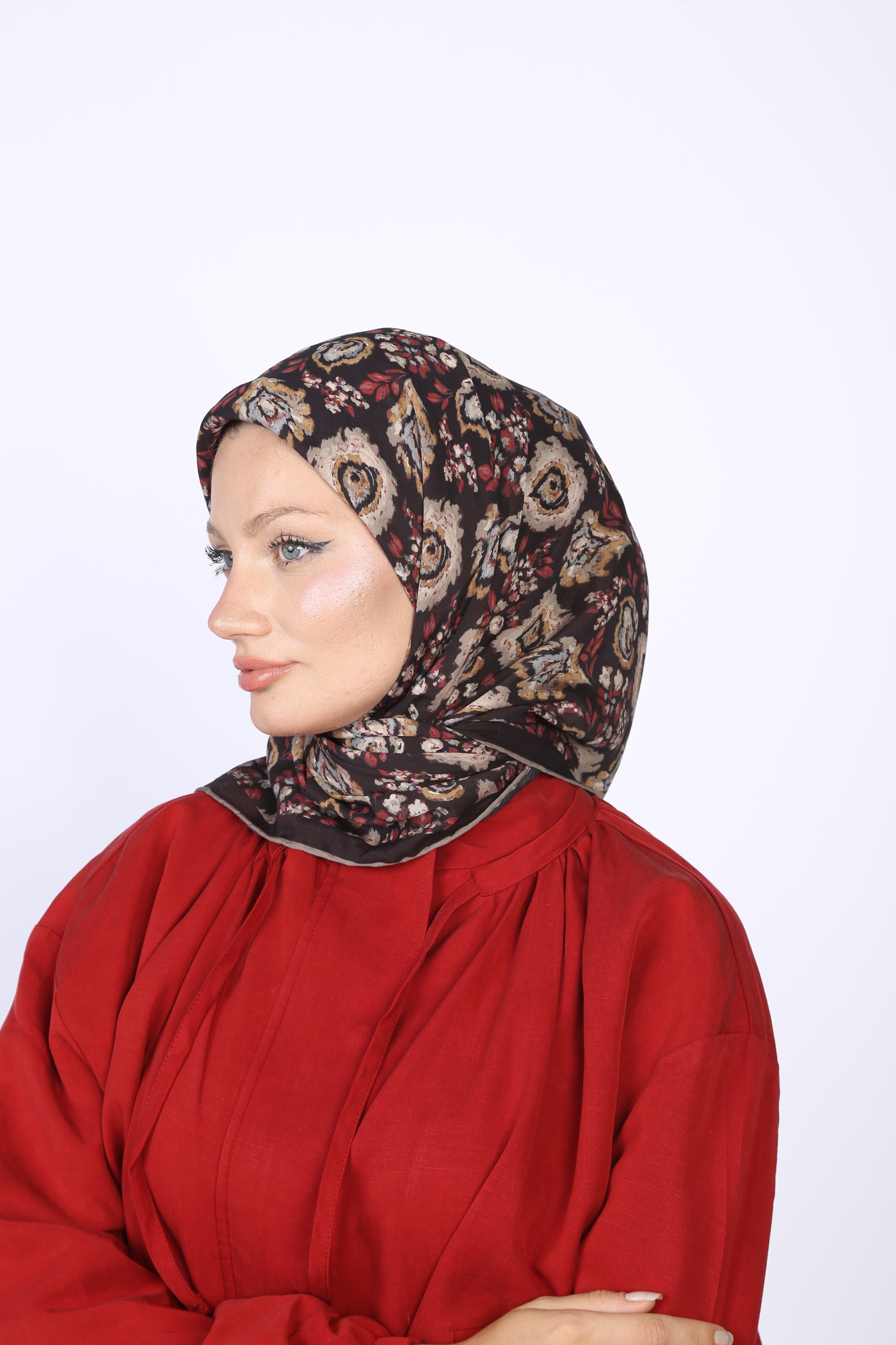 Vina Desen Eşarp Siyah Kırmızı