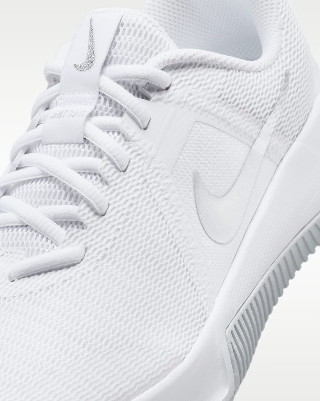 NIKE W MC TRAINER 3 Spor Ayakkabı Kadın