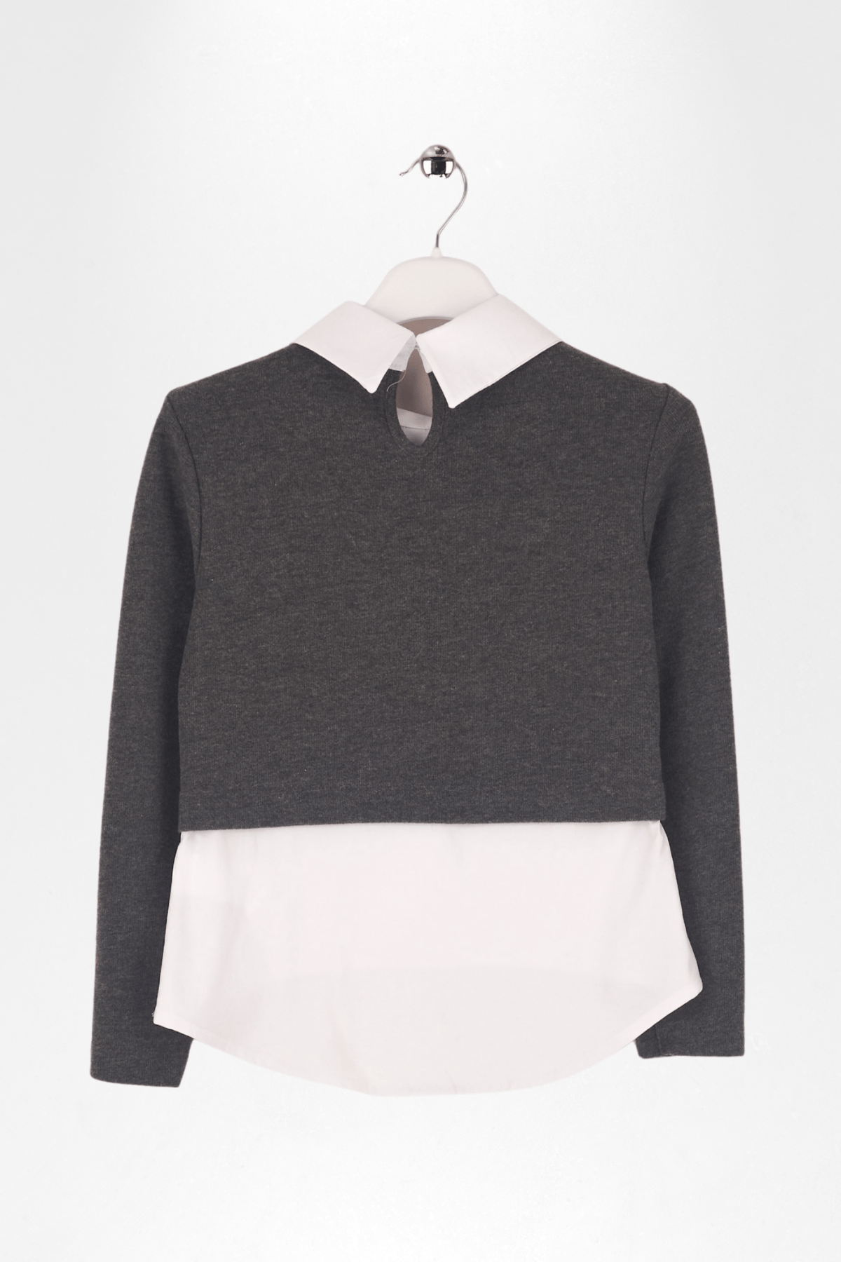 AKSESUARLI KIZ OKUL GÖMLEK