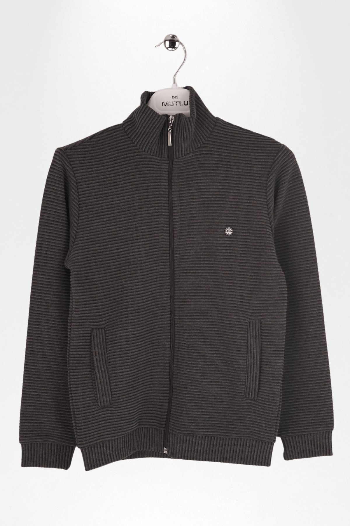 FERMUARLI ERKEK OKUL HIRKA