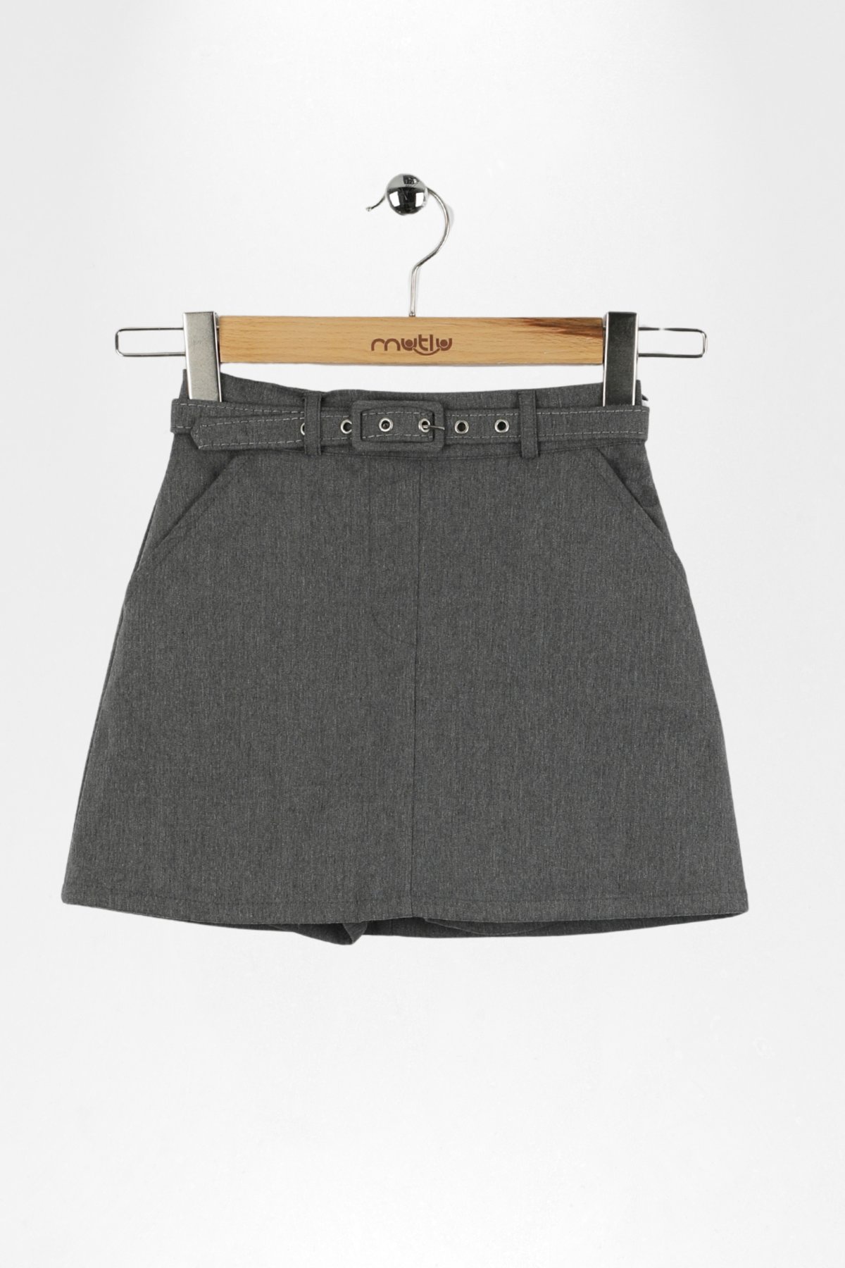 KEMERLİ KIZ OKUL ŞORT ETEK