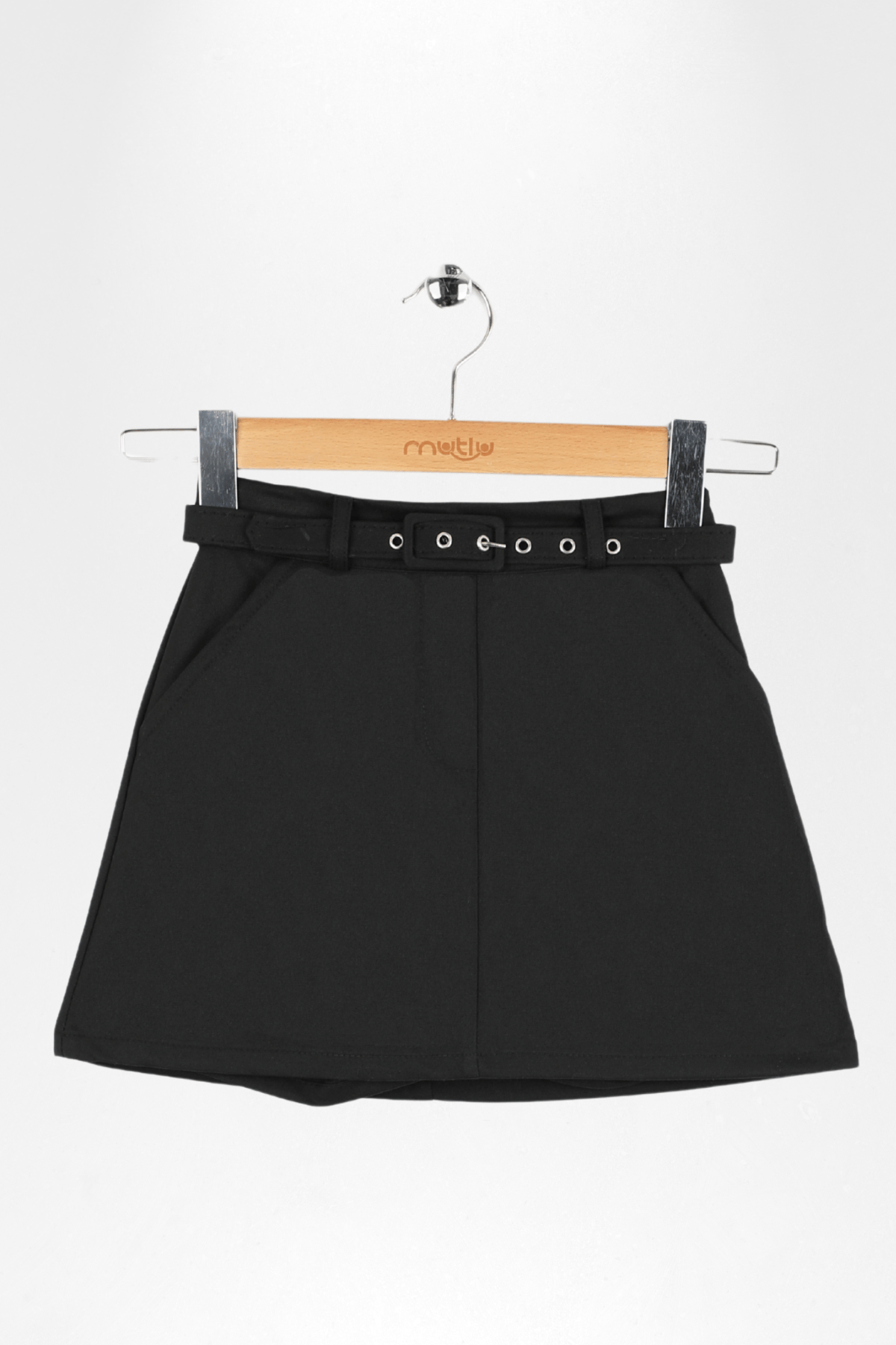 KEMERLİ KIZ OKUL ŞORT ETEK