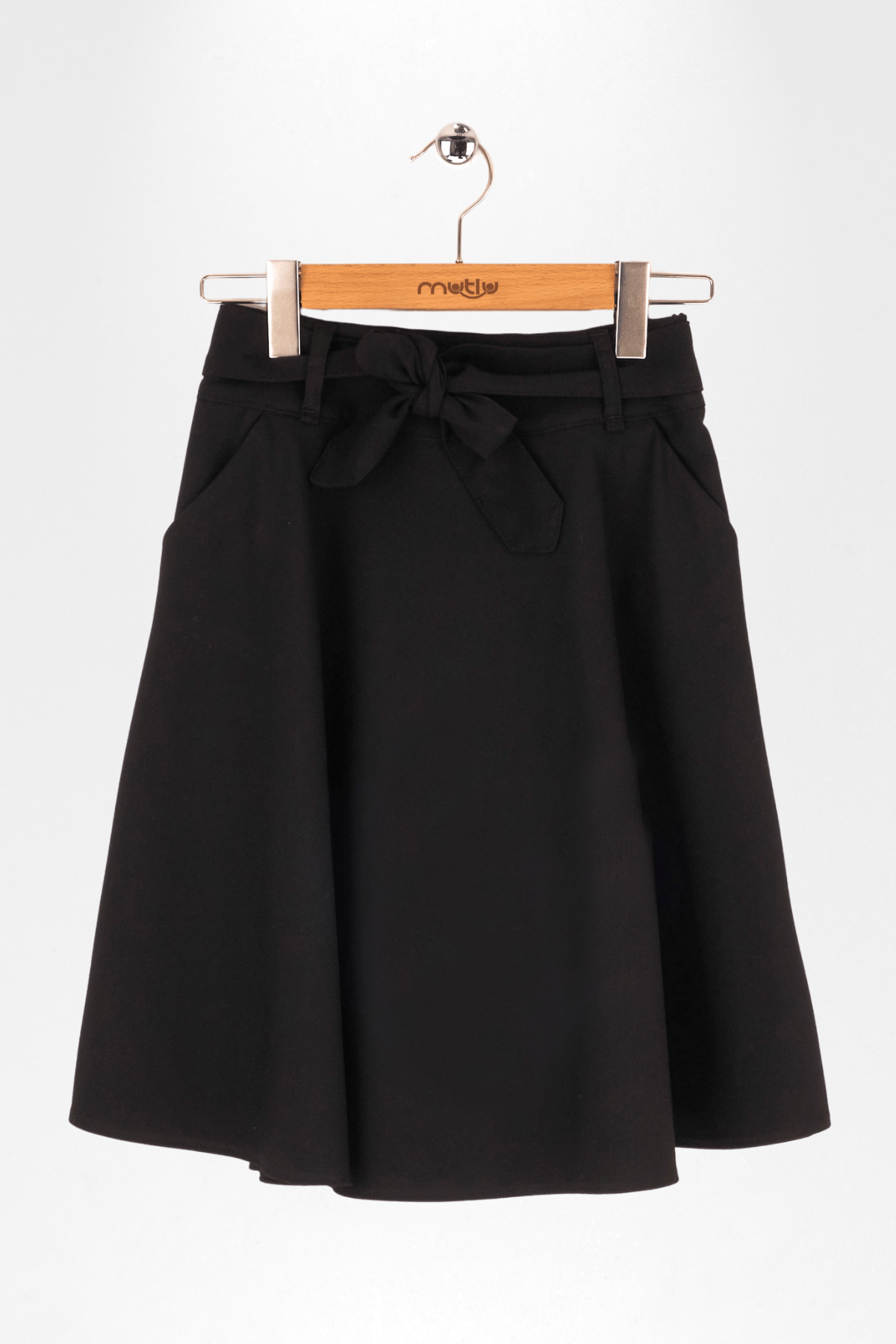 KUŞAKLI KIZ OKUL DAİRE ETEK