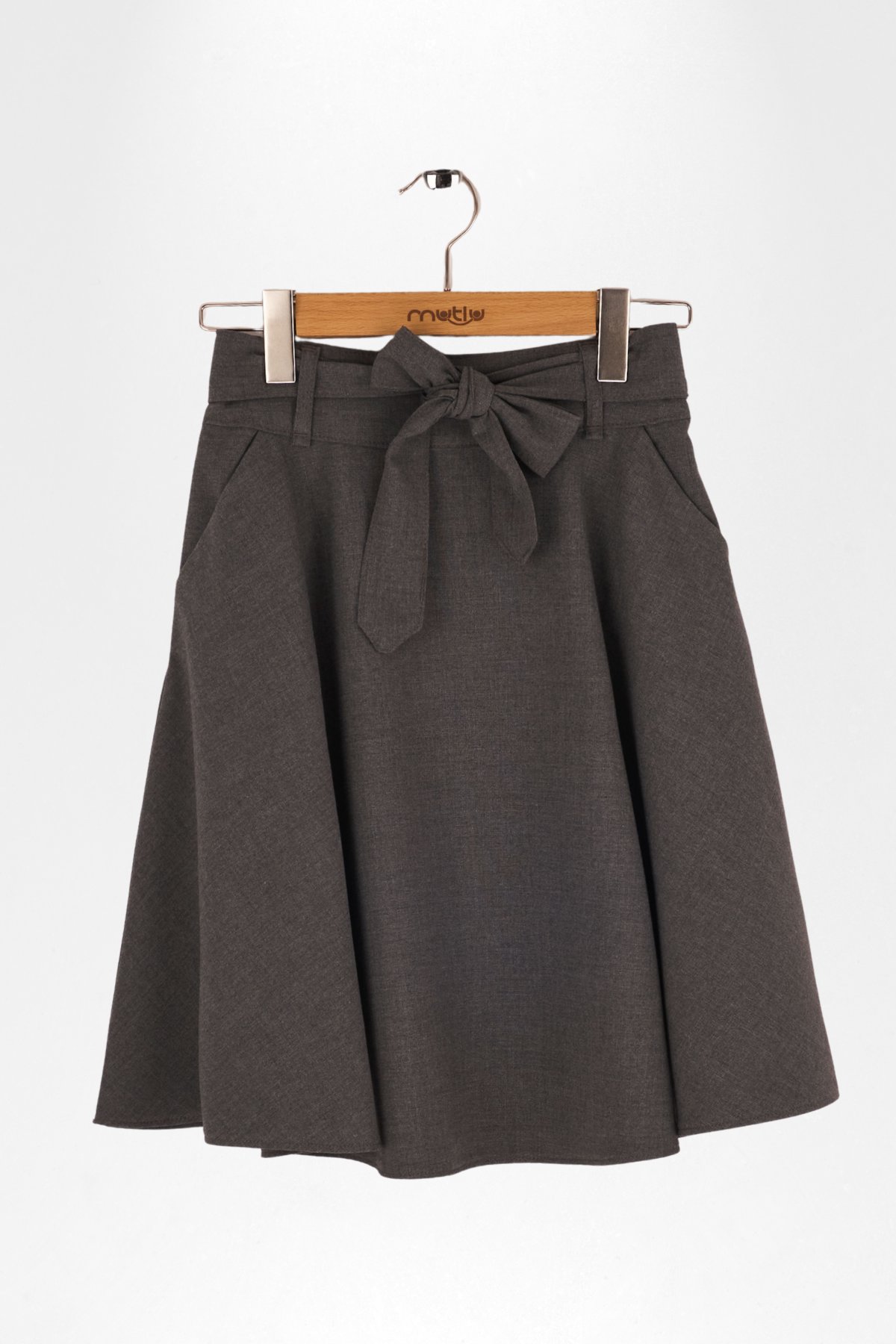 KUŞAKLI KIZ OKUL DAİRE ETEK