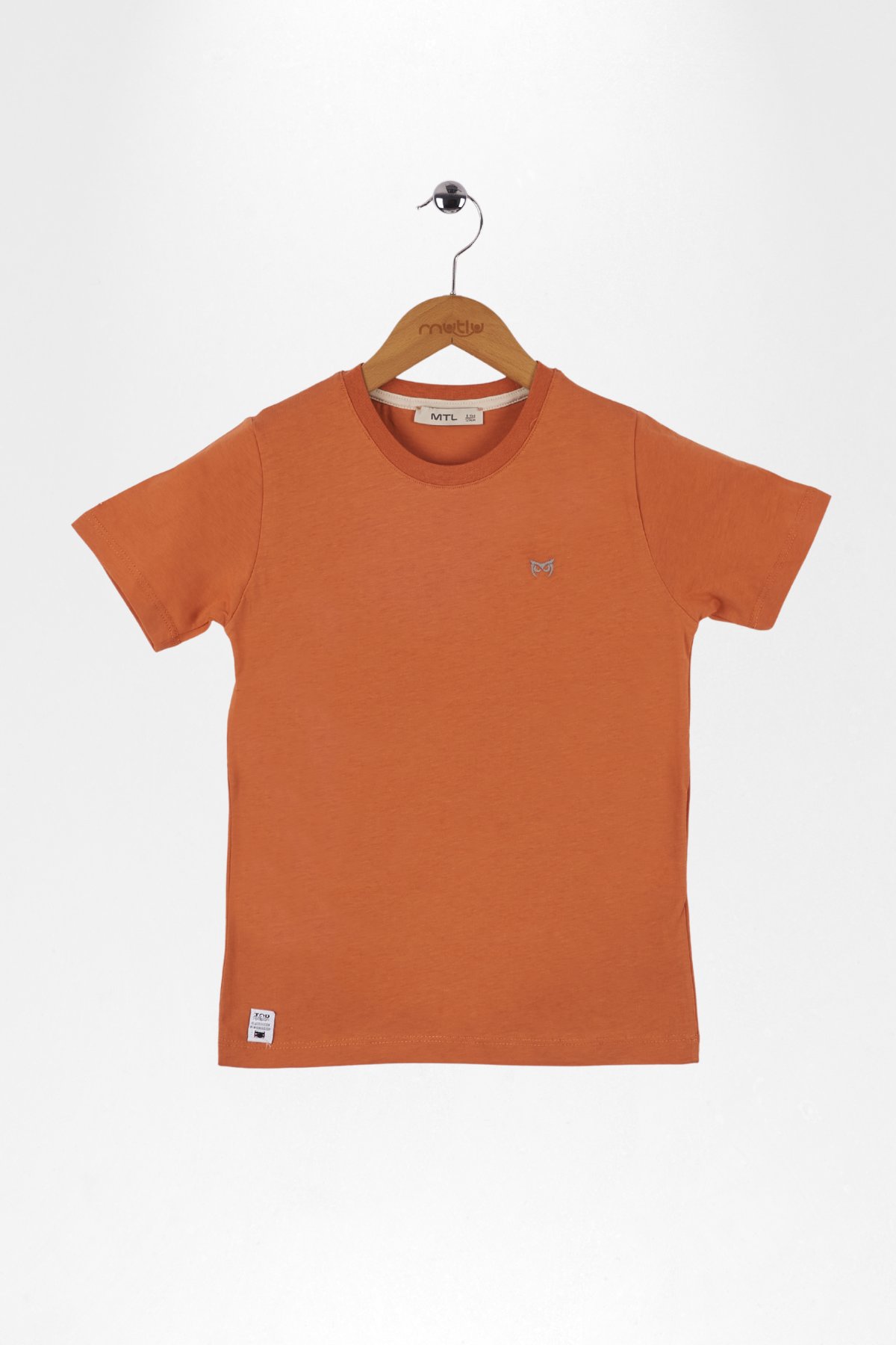 NAKIŞLI ERKEK TİŞÖRT