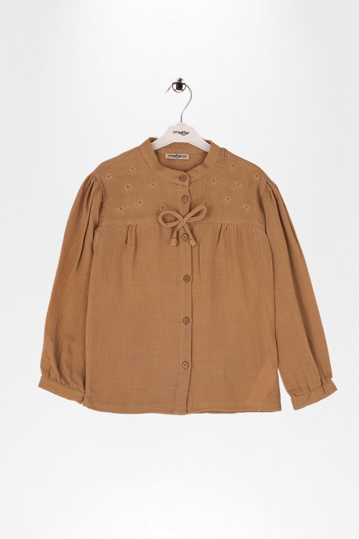 NAKIŞLI HAKİM YAKA KIZ MÜSLİN GÖMLEK