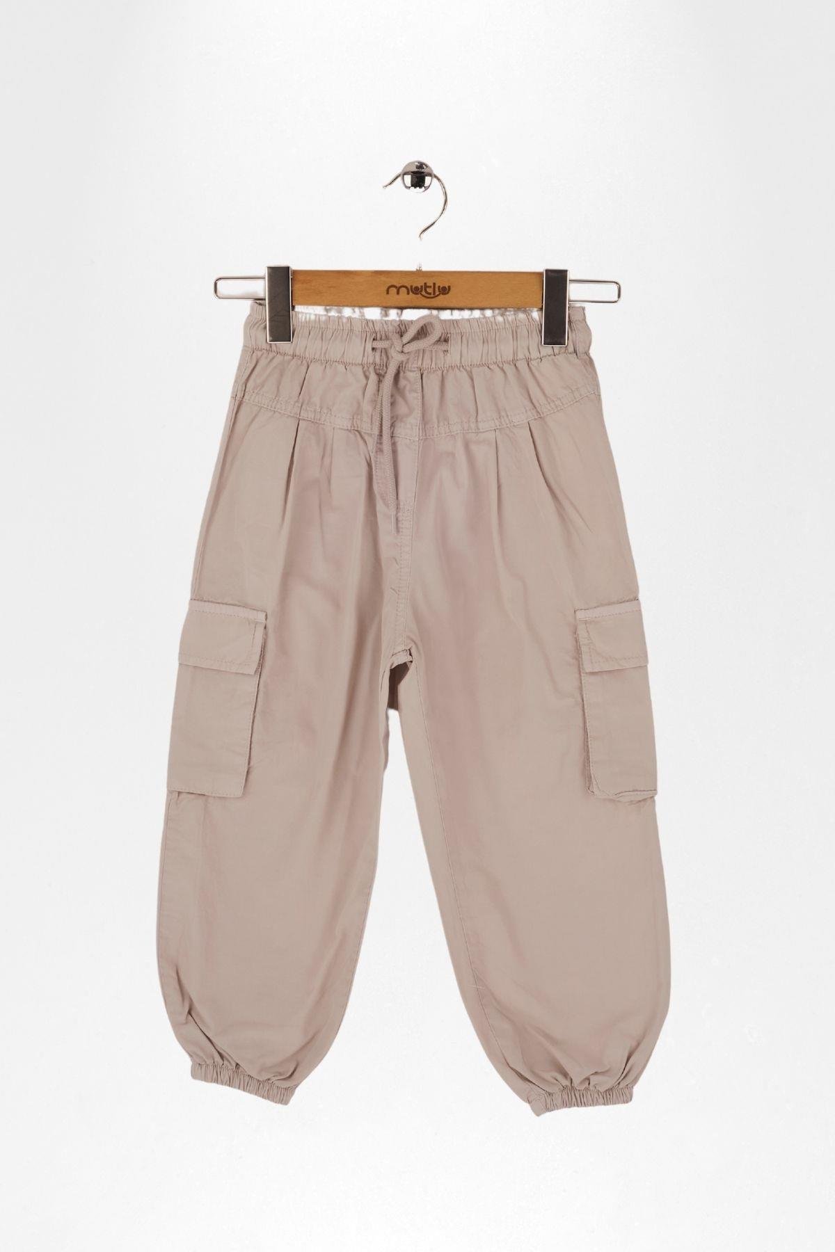 YANLARI KARGO CEP KIZ PANTOLON